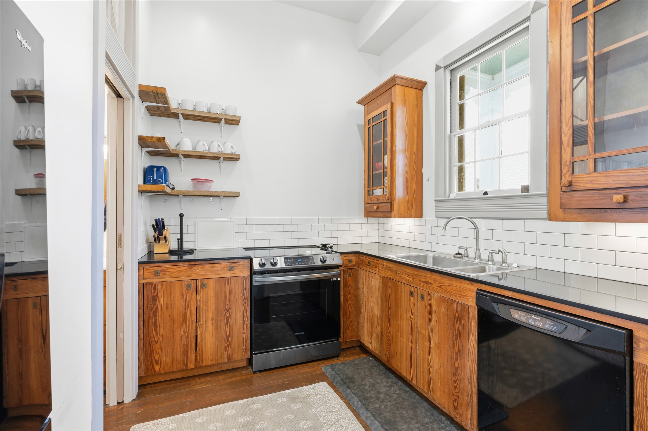 614 16th Street Property Photo 12