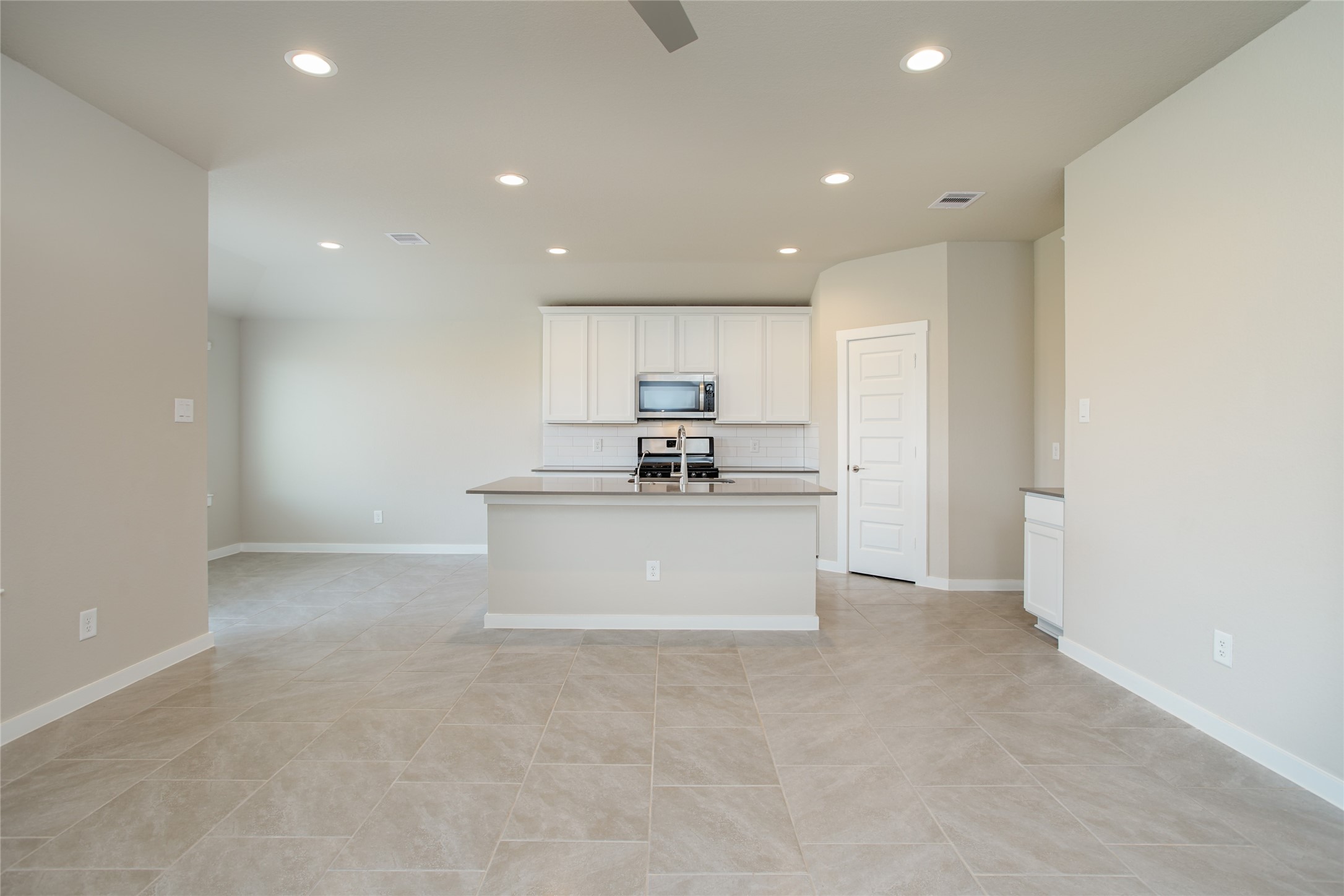 29414 Bryans Manor Lane Property Photo 9