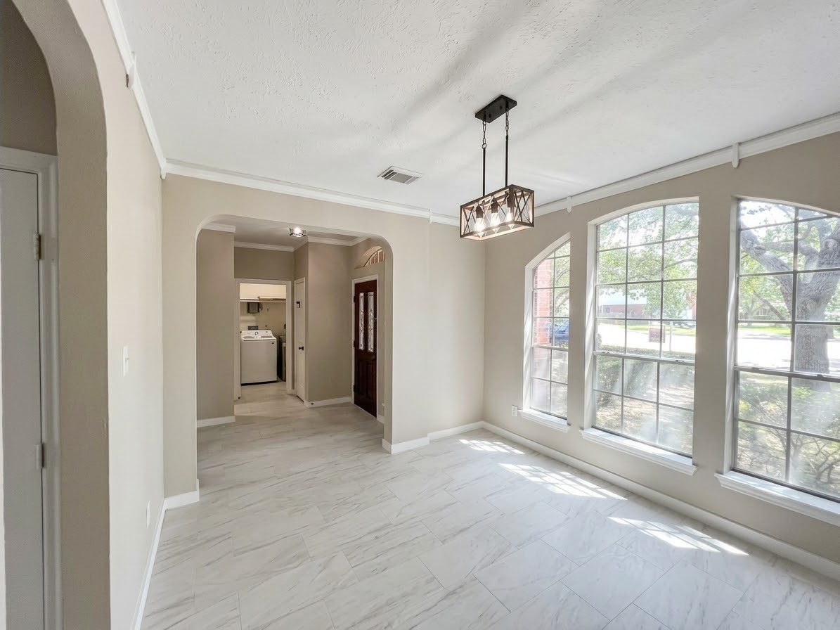206 Hartwood Court Property Photo 10