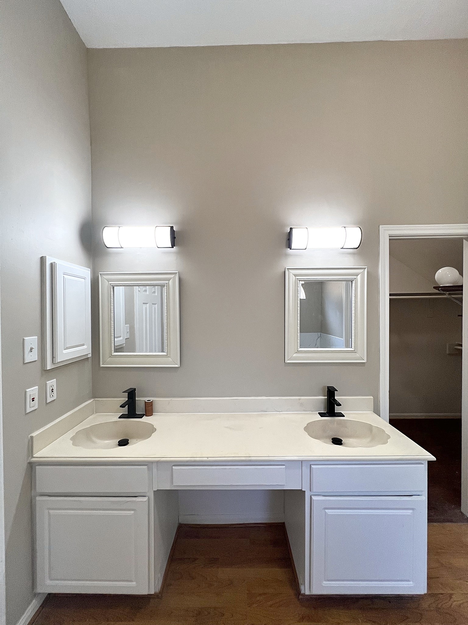 206 Hartwood Court Property Photo 14