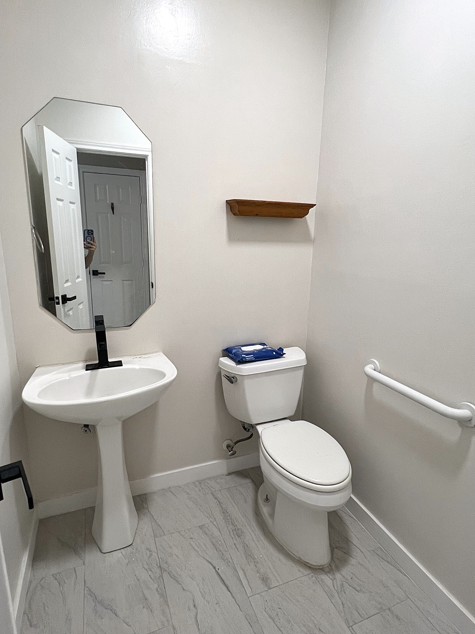 206 Hartwood Court Property Photo 43