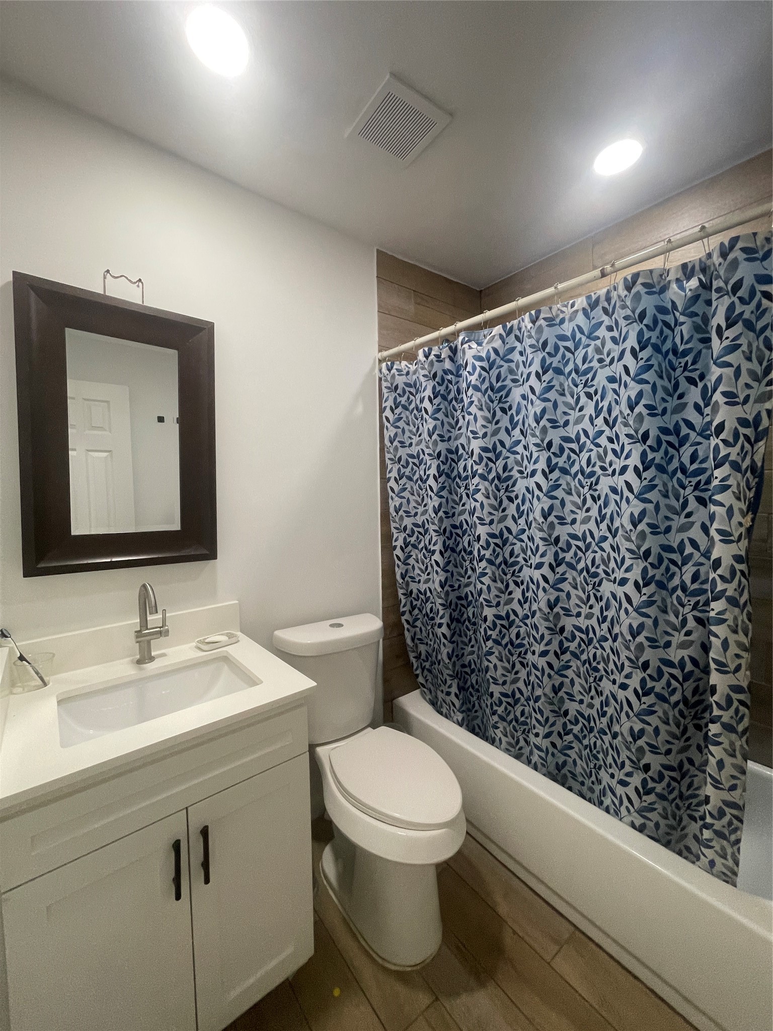 13105 Chiswick Road Property Photo 9