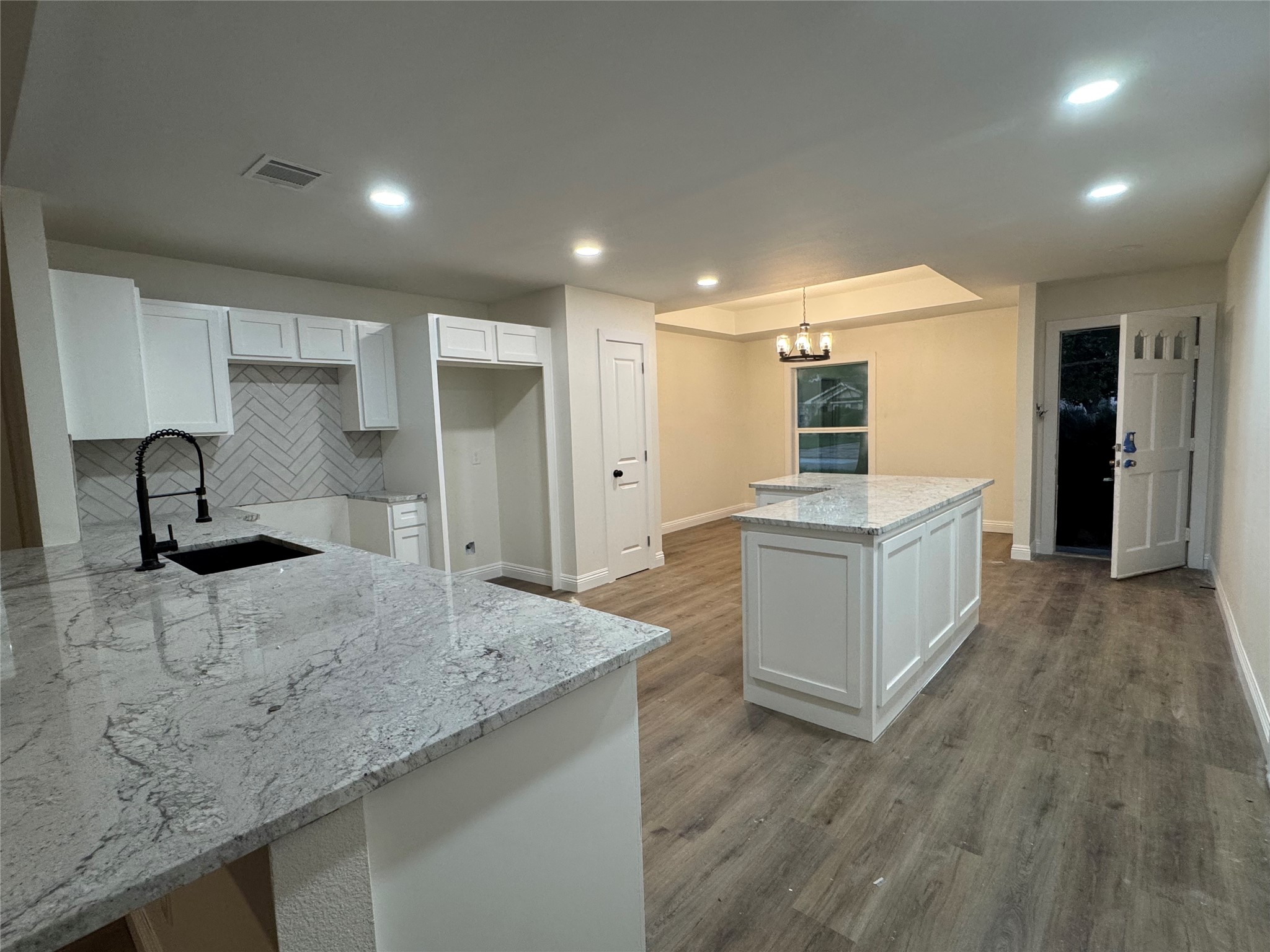 6210 Autumn Arbor Drive Property Photo 2