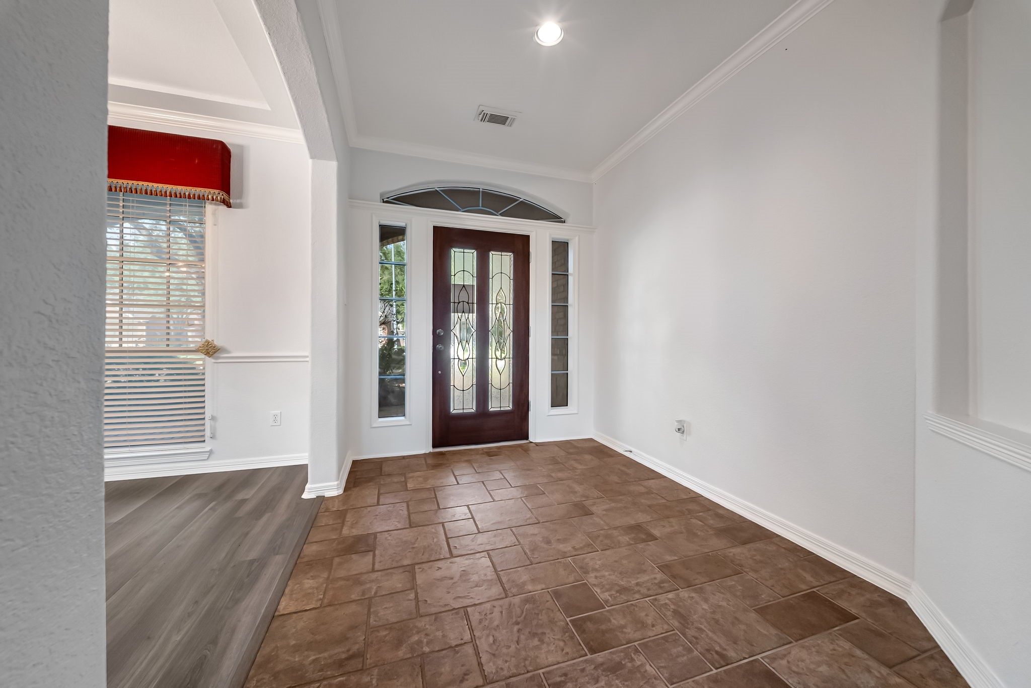10311 Pitcataway Drive Property Photo 3