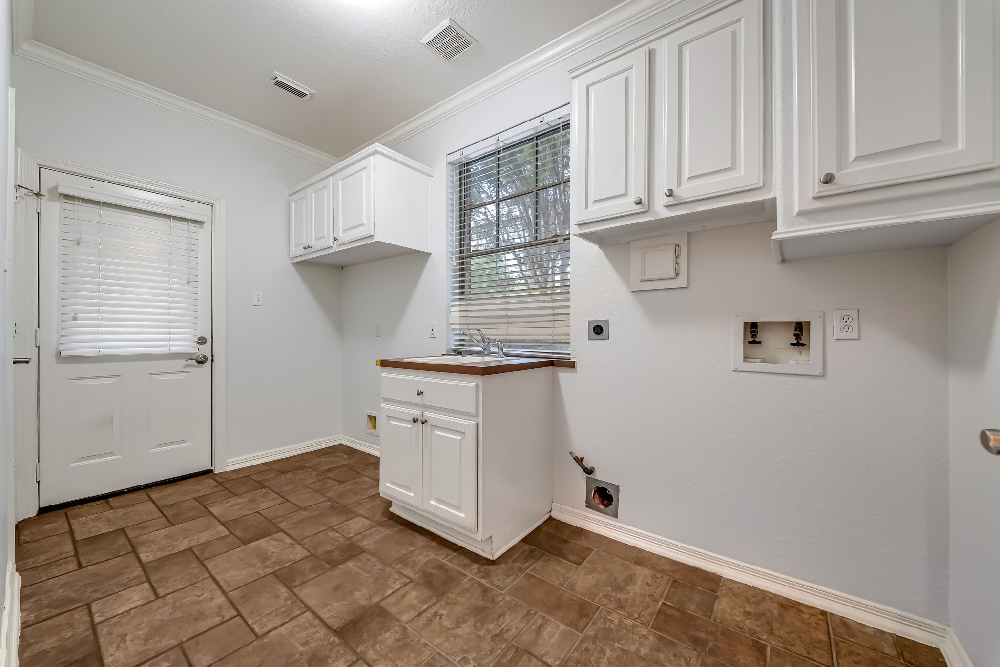10311 Pitcataway Drive Property Photo 17