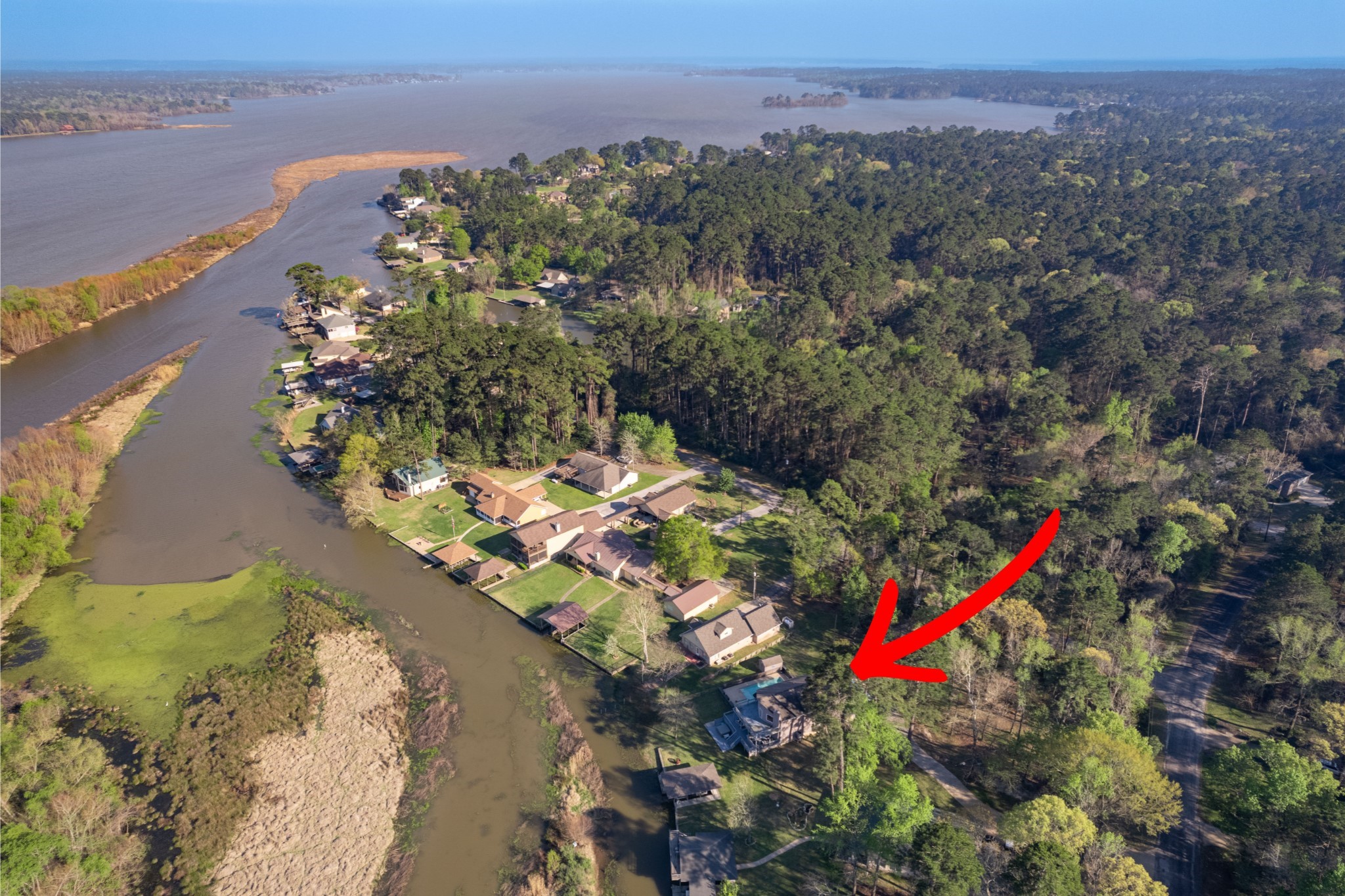 7 Lakeside Property Photo