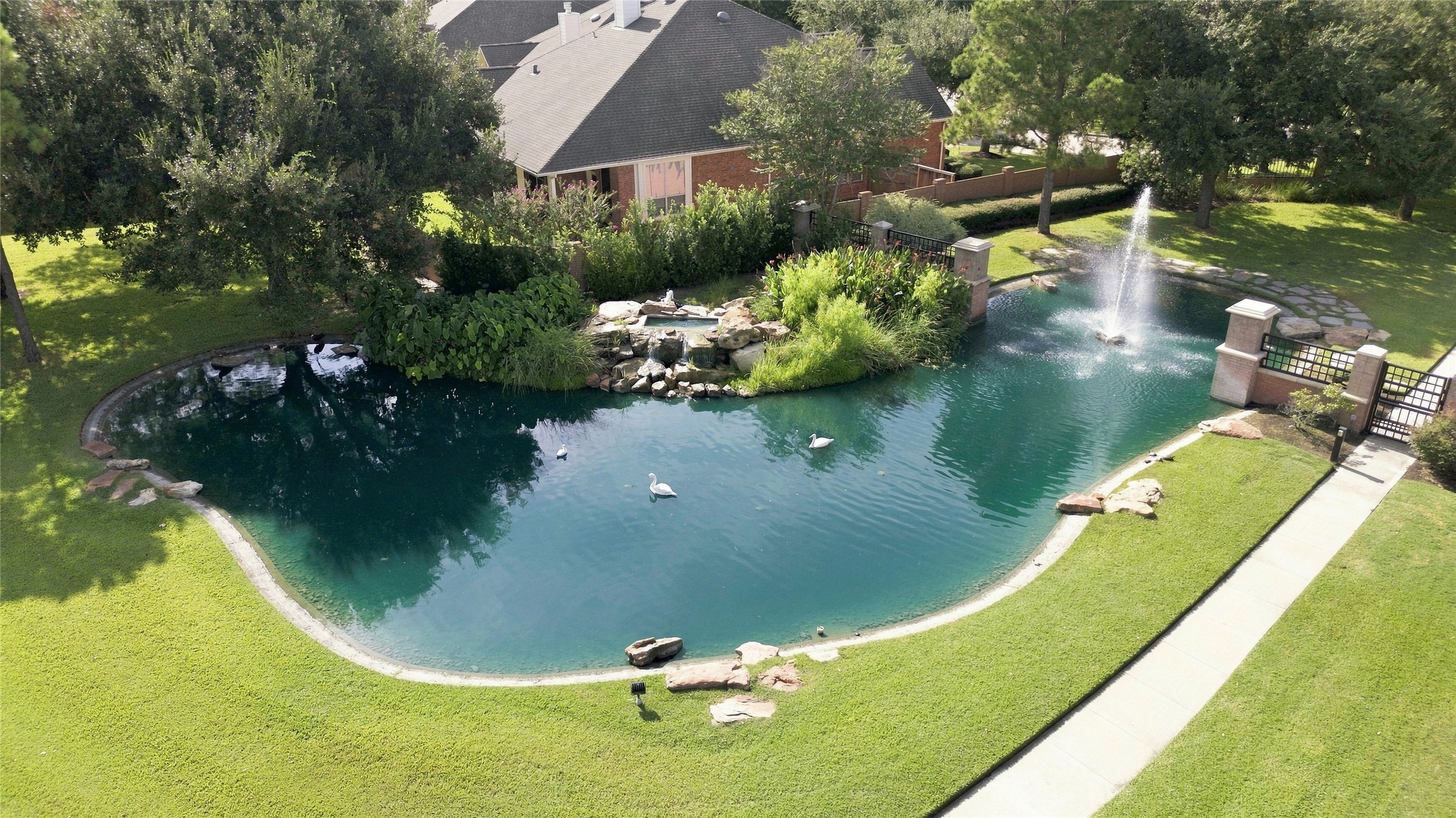 5311 Lantana Creek Court Property Photo 34