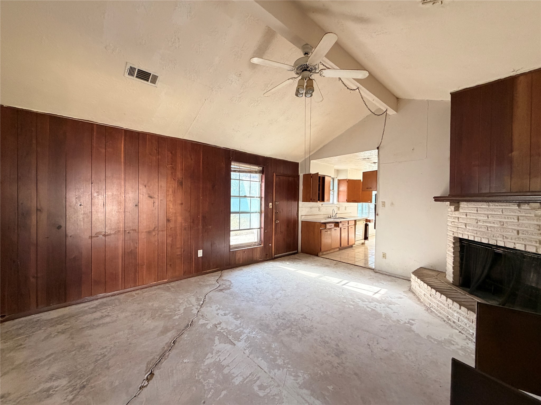 11807 Sharpview Drive Property Photo 10