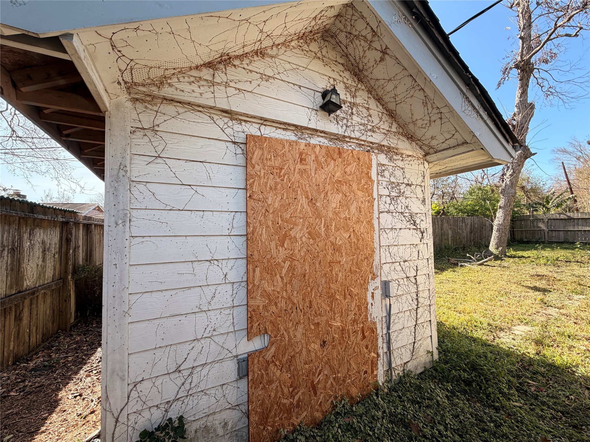 11807 Sharpview Drive Property Photo 17