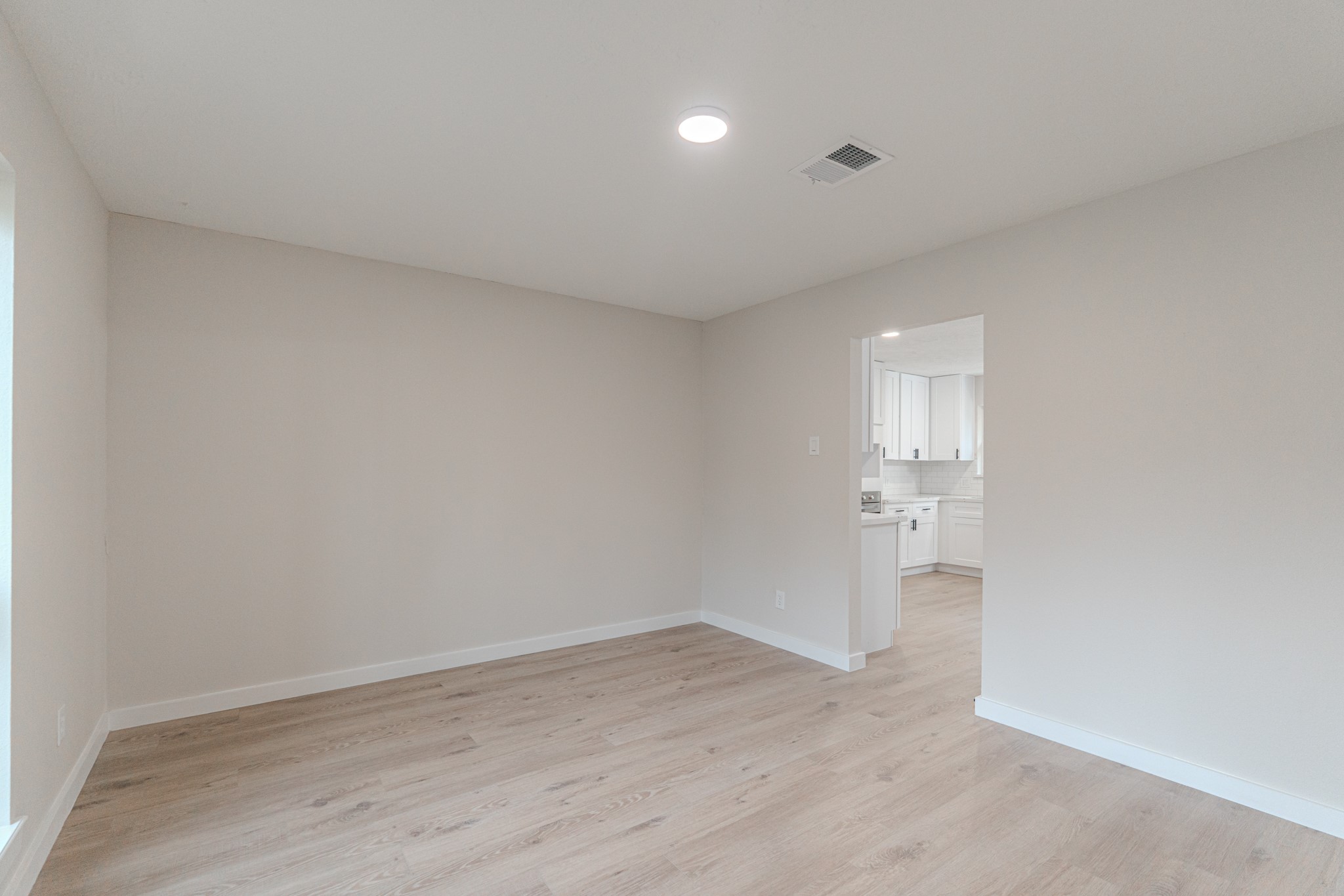 28814 Enchanted Drive Property Photo 19