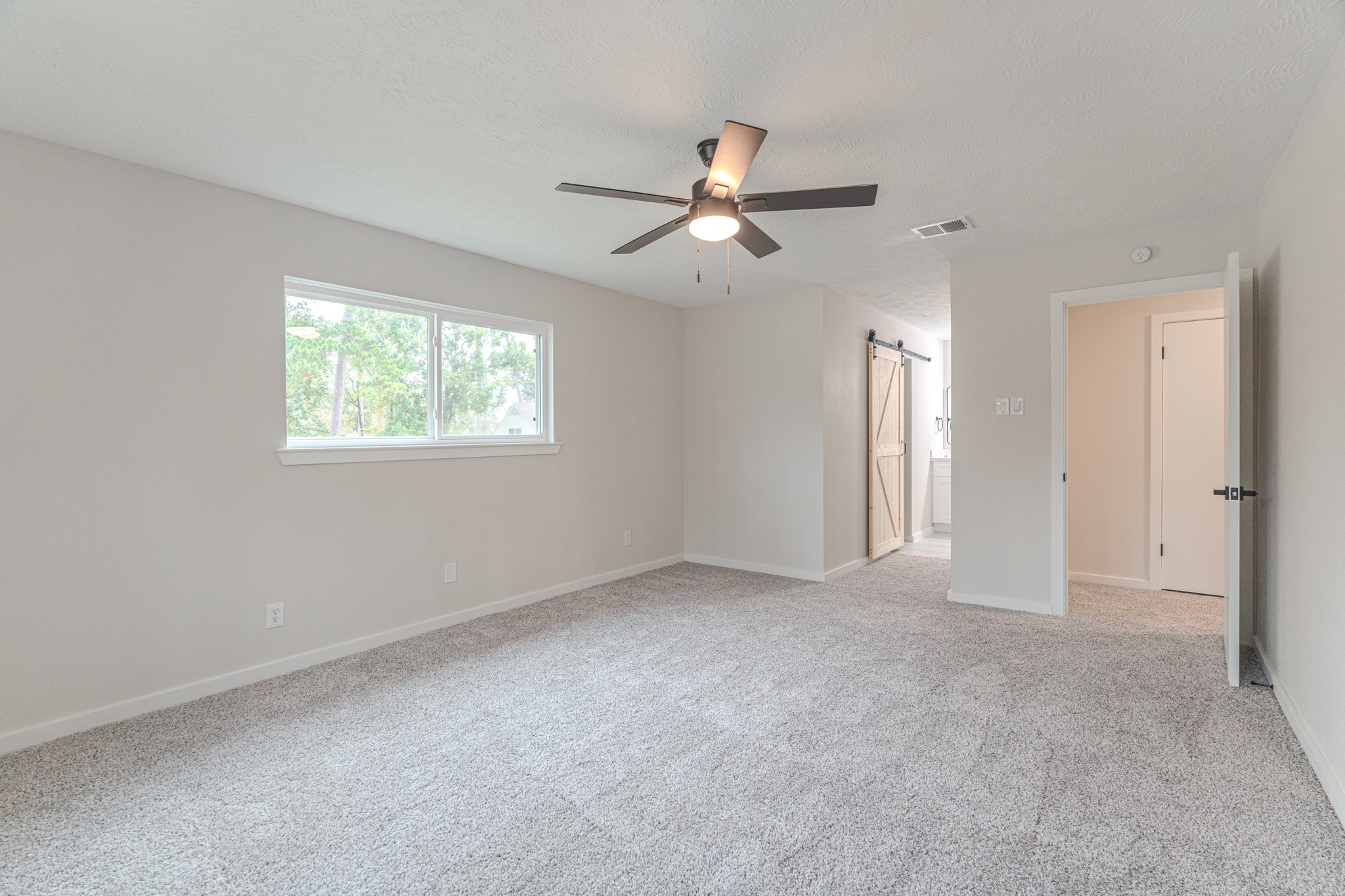 28814 Enchanted Drive Property Photo 25