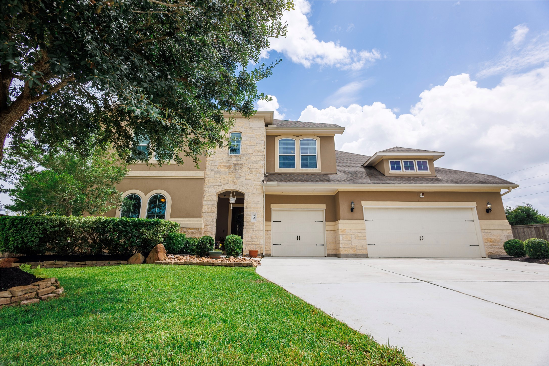 338 Arbor Ranch Circle Property Photo 1