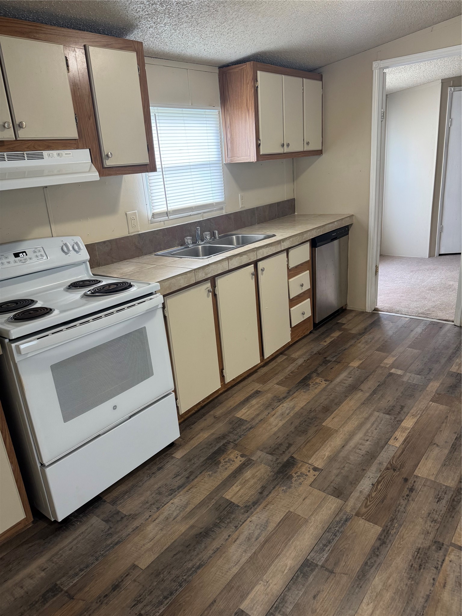 1405 B Street Property Photo 1