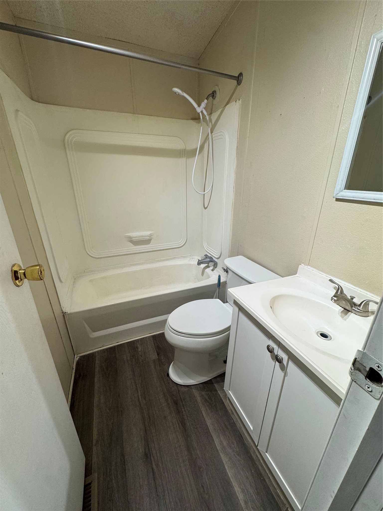 1405 B Street Property Photo 10