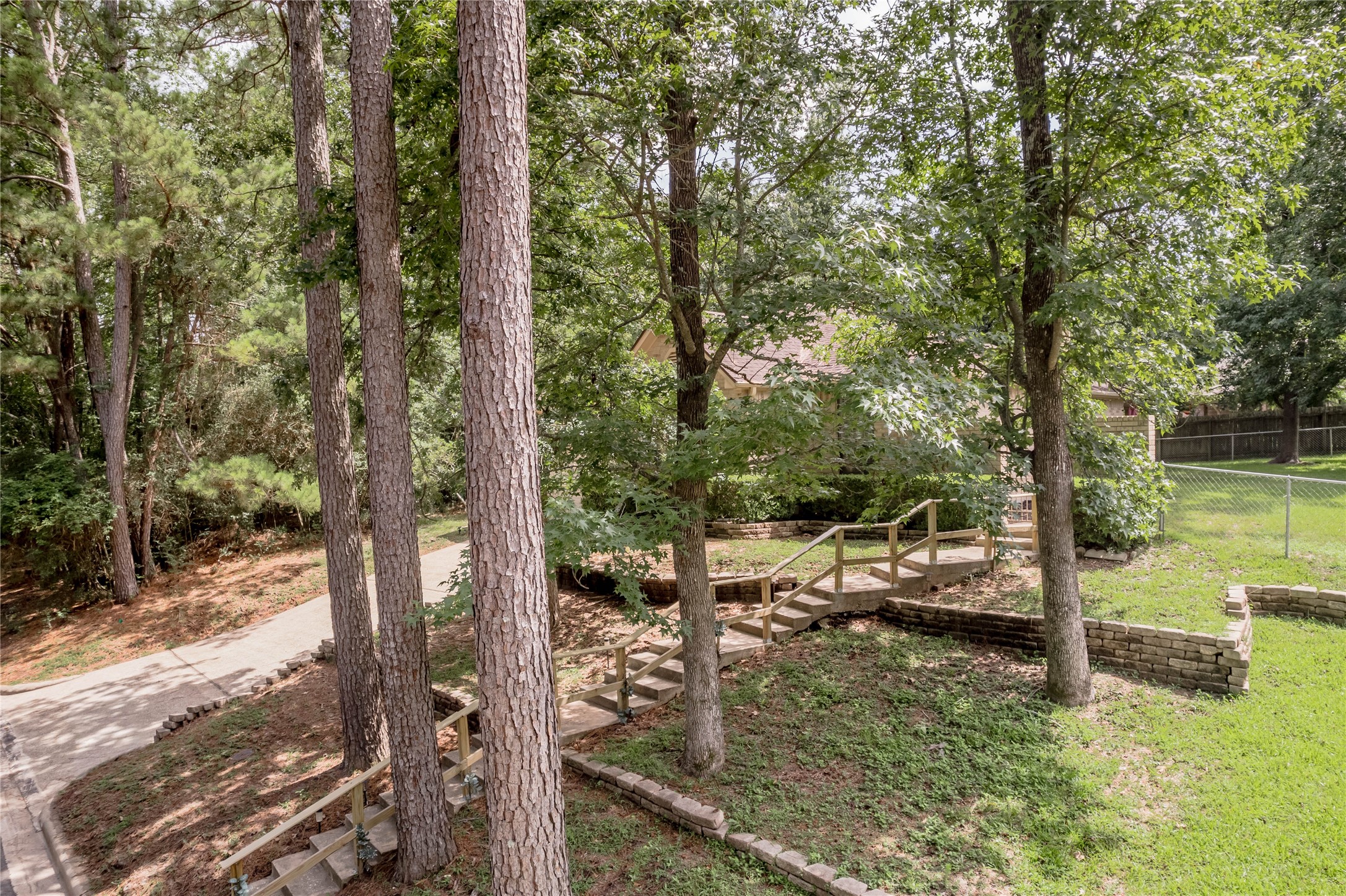 2232 Azalea Circle Property Photo 36