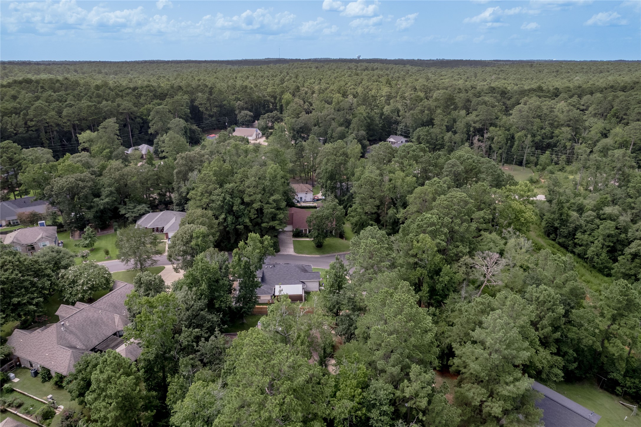 2232 Azalea Circle Property Photo 38