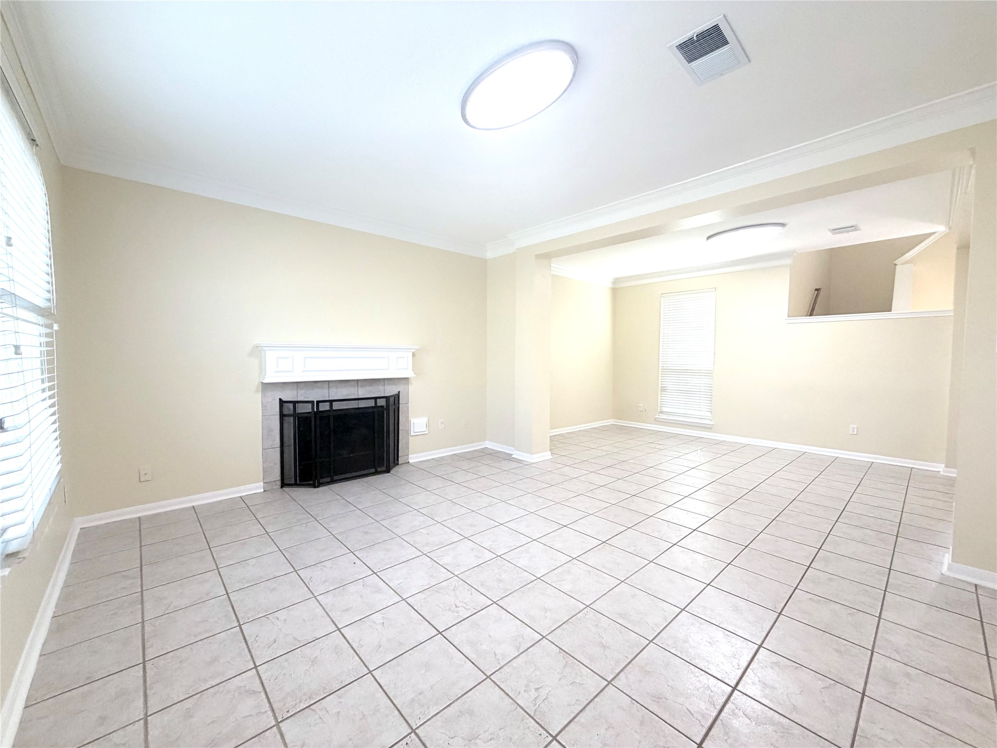 12211 Meadow Crest Court Property Photo 3