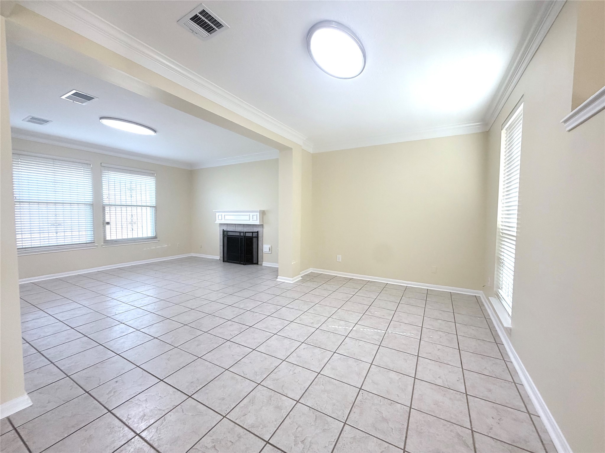 12211 Meadow Crest Court Property Photo 4