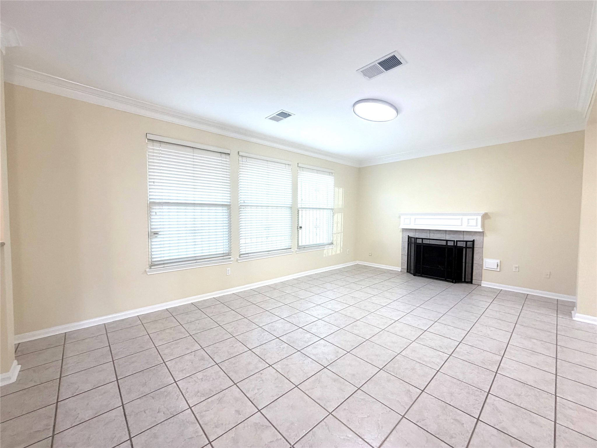 12211 Meadow Crest Court Property Photo 5