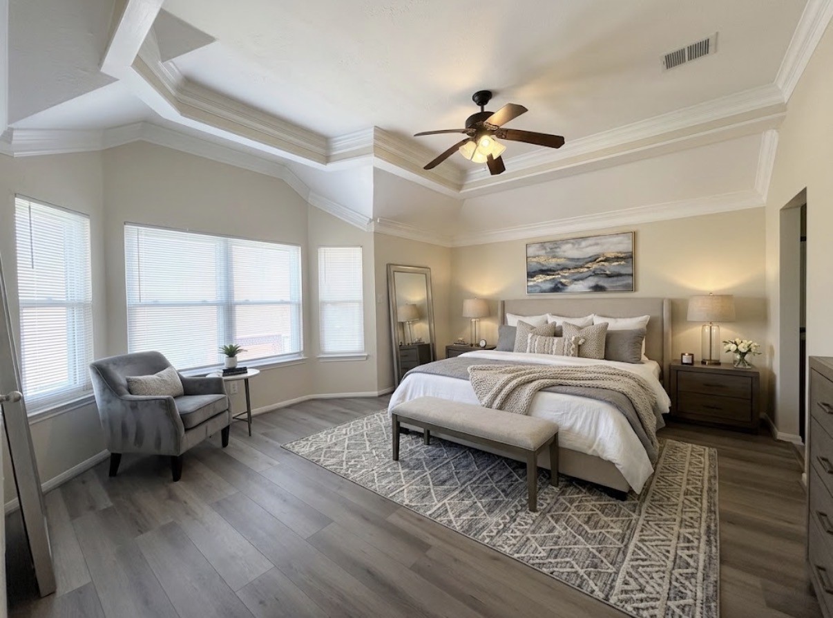 12211 Meadow Crest Court Property Photo 14