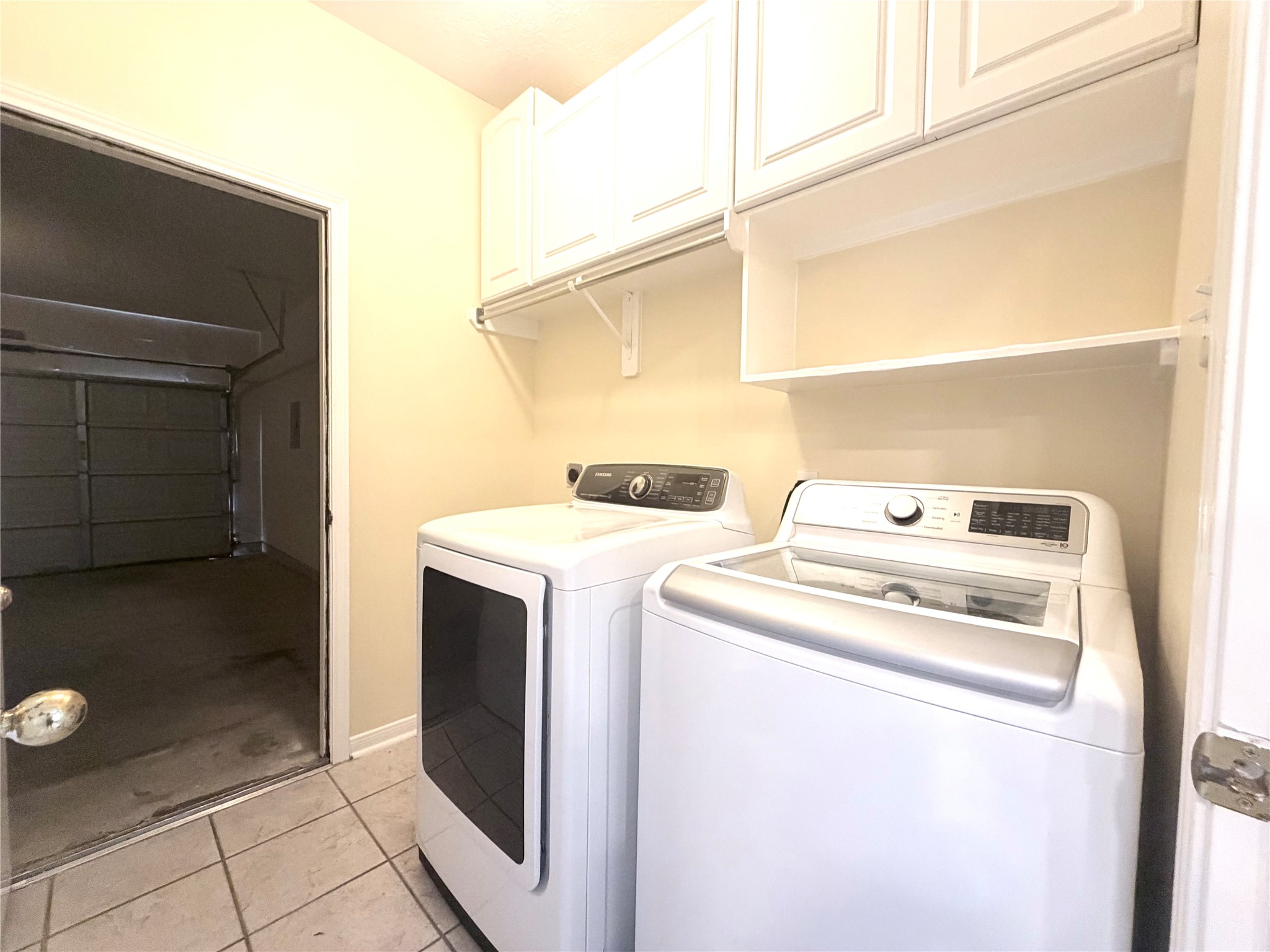 12211 Meadow Crest Court Property Photo 22
