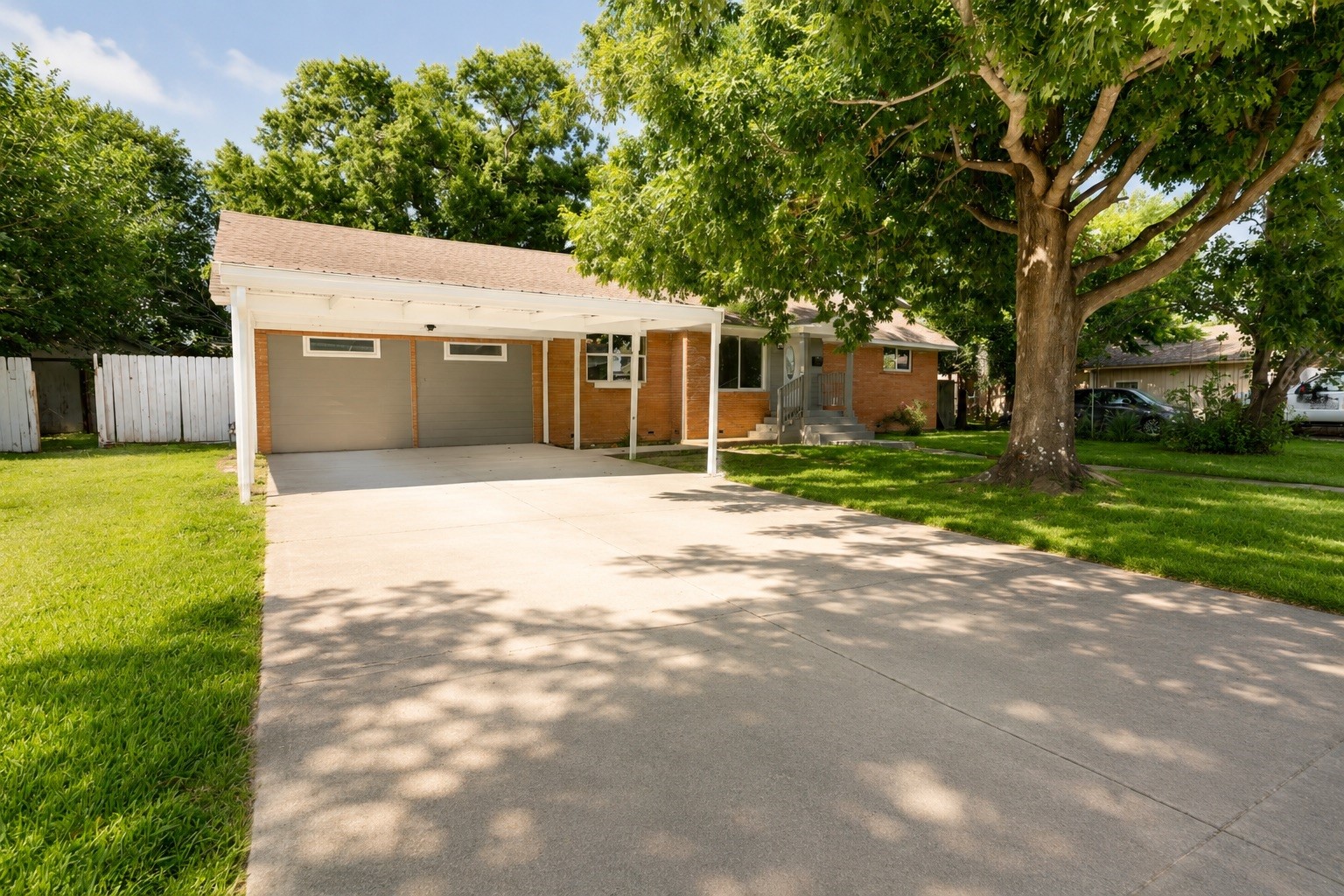 1307 9th Street Property Photo 2