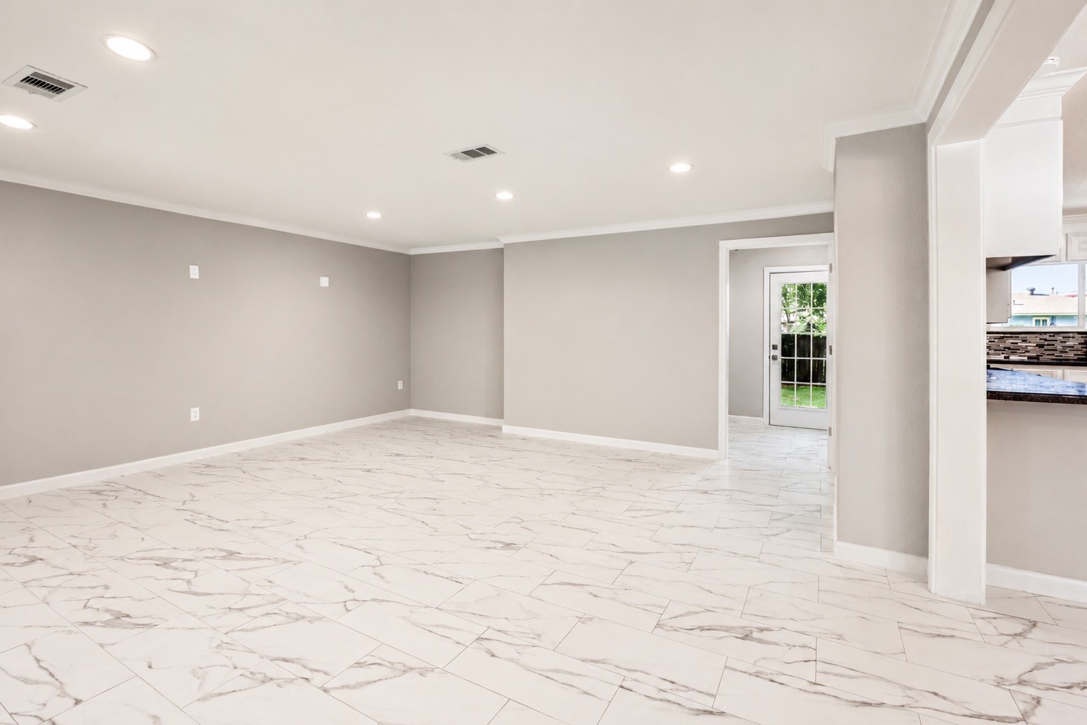1307 9th Street Property Photo 4