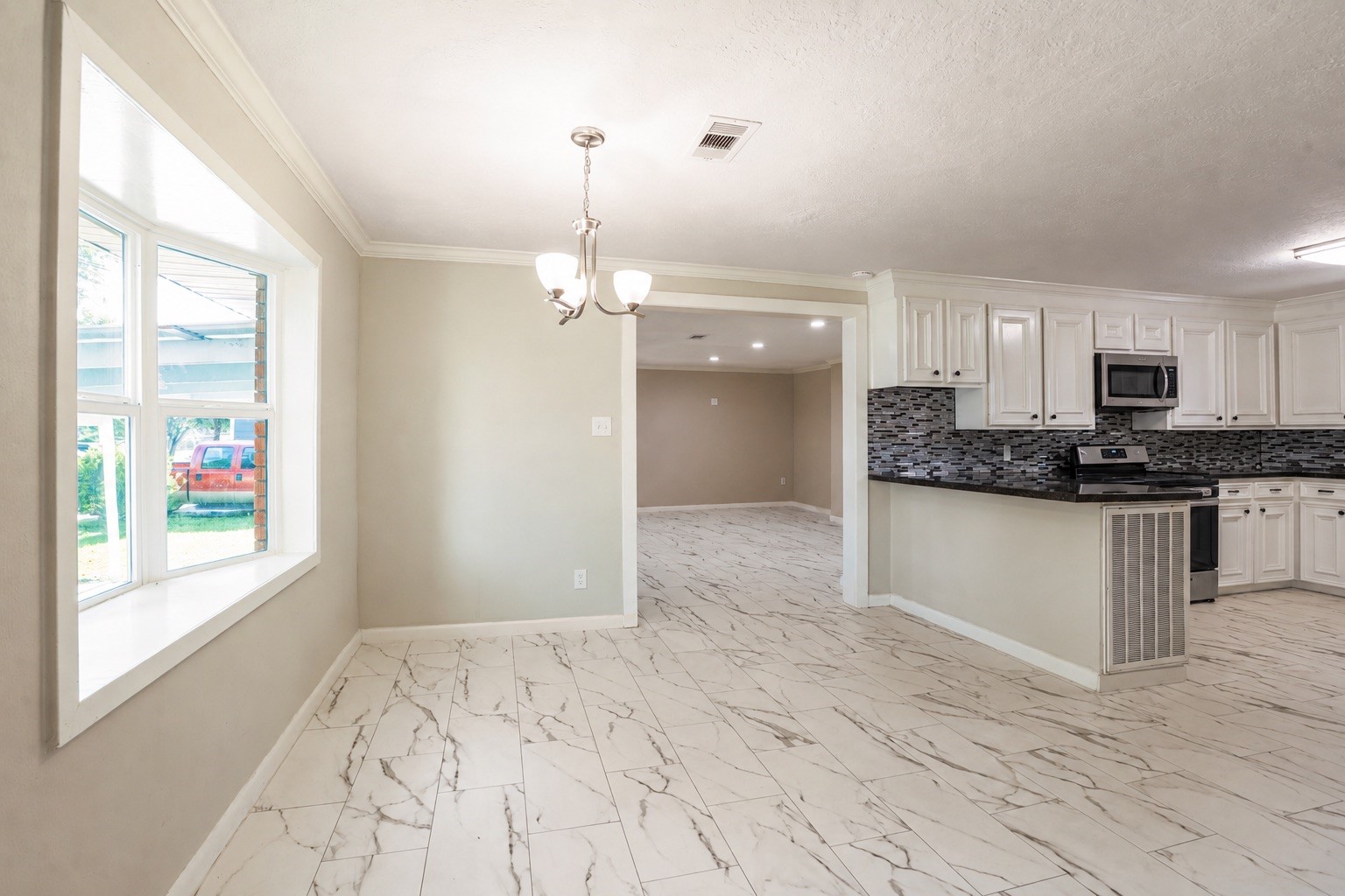 1307 9th Street Property Photo 5