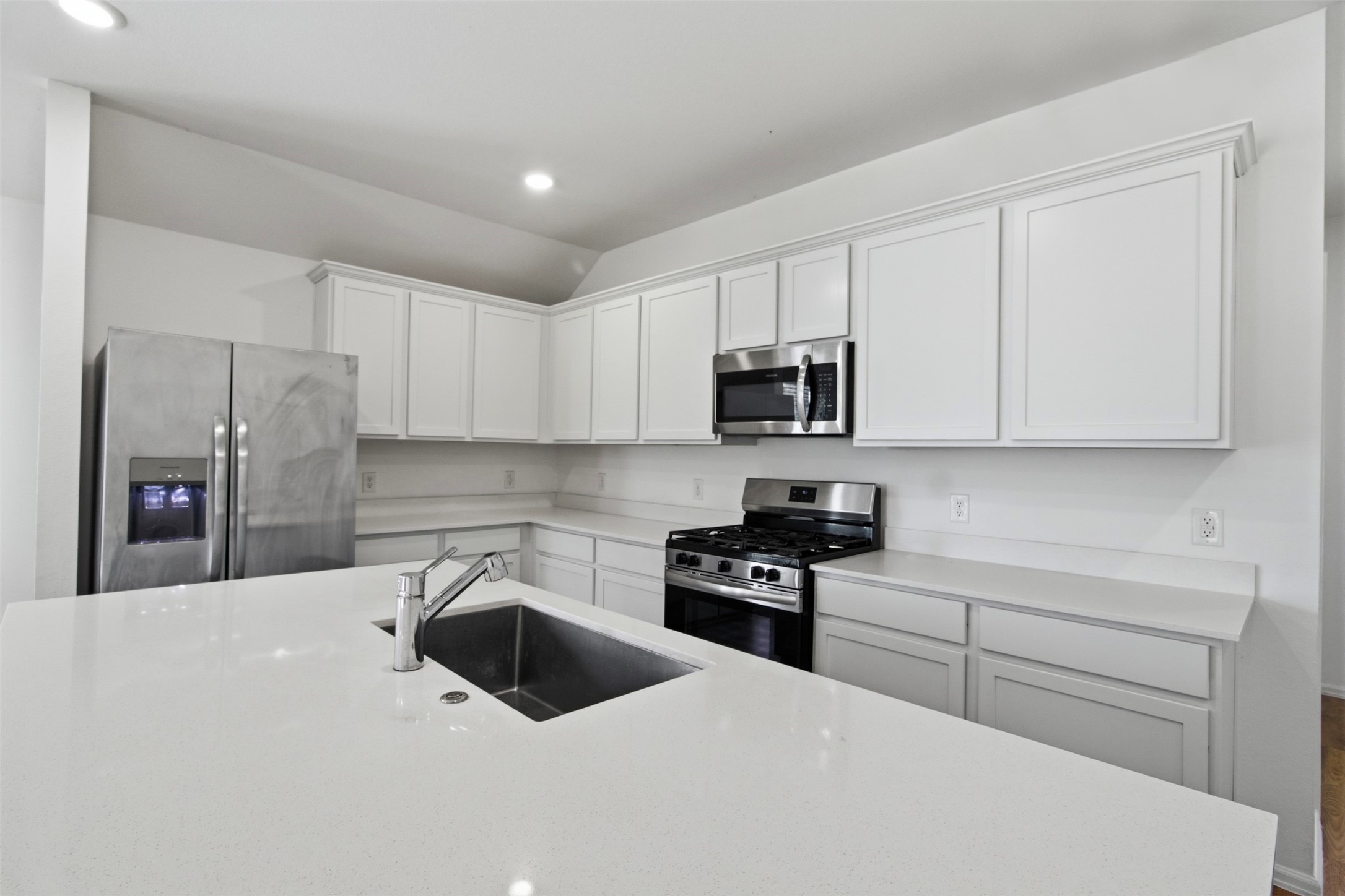 5111 Winslow Grove Drive Property Photo 8