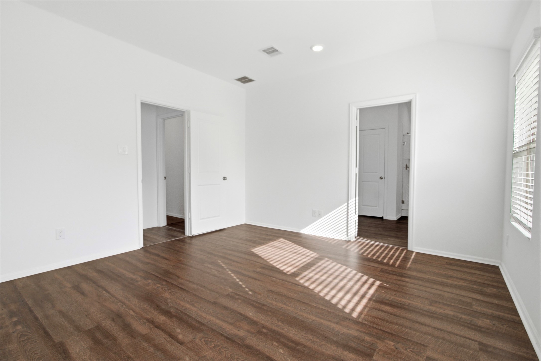 5111 Winslow Grove Drive Property Photo 10