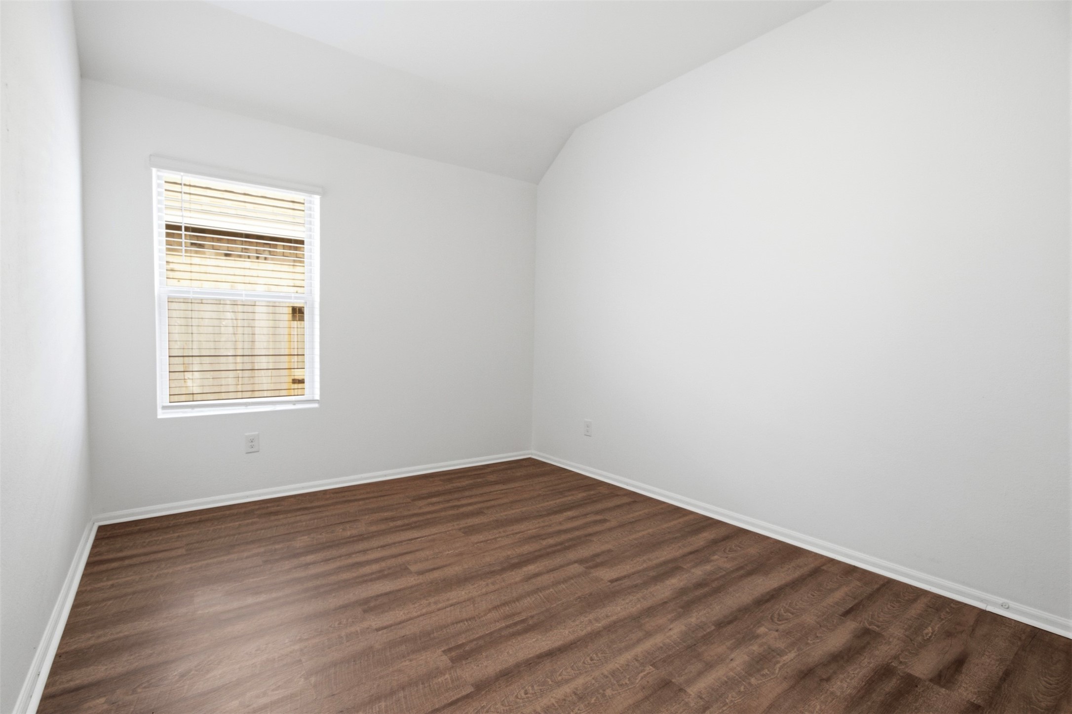 5111 Winslow Grove Drive Property Photo 12