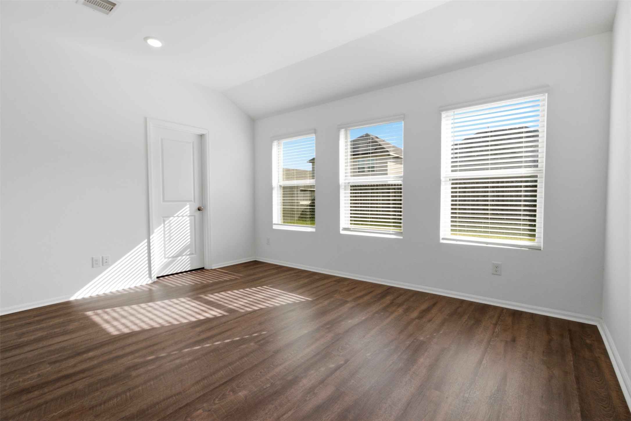5111 Winslow Grove Drive Property Photo 19