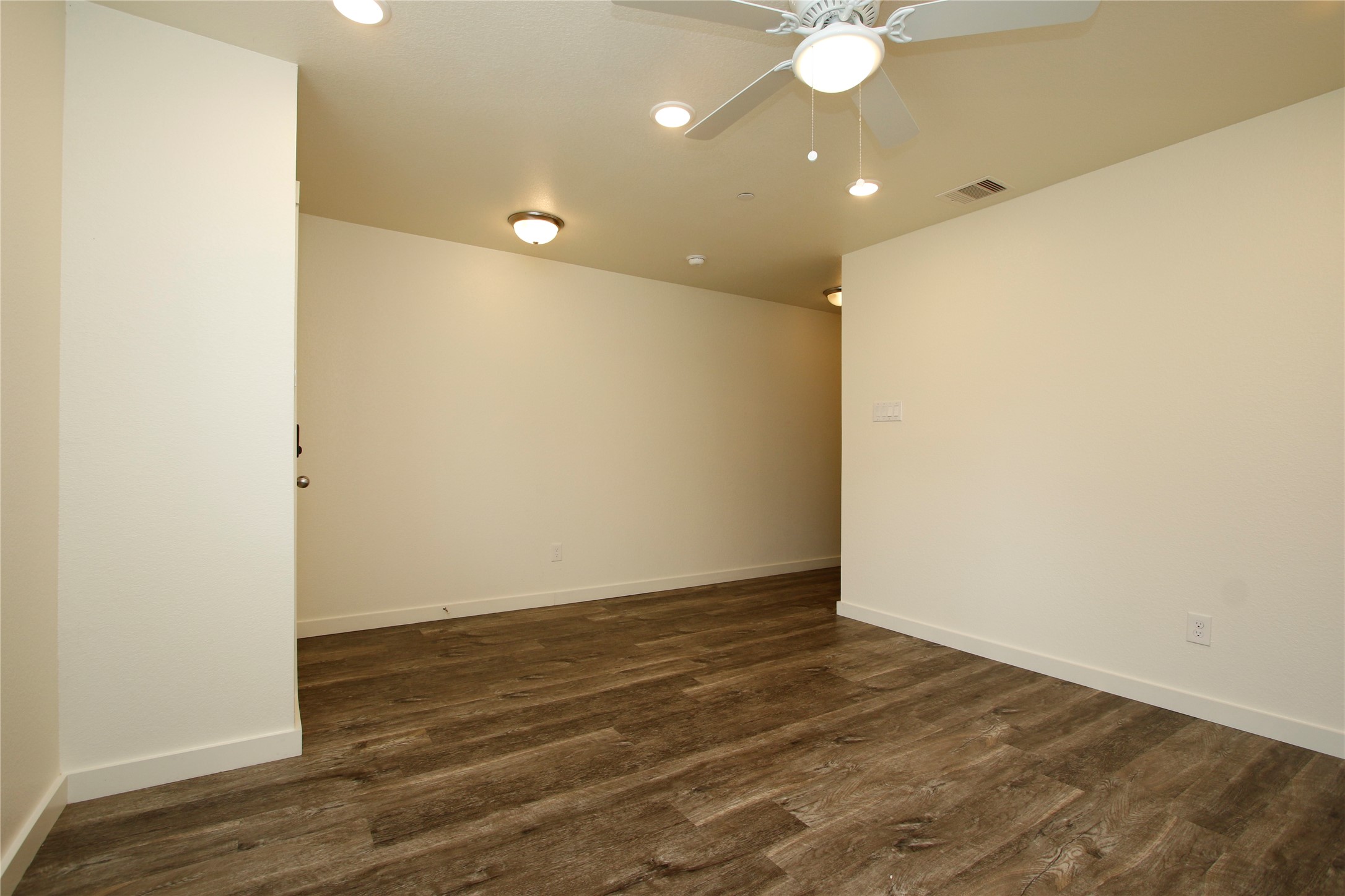 21155 Gosling Road 22a Property Photo 7