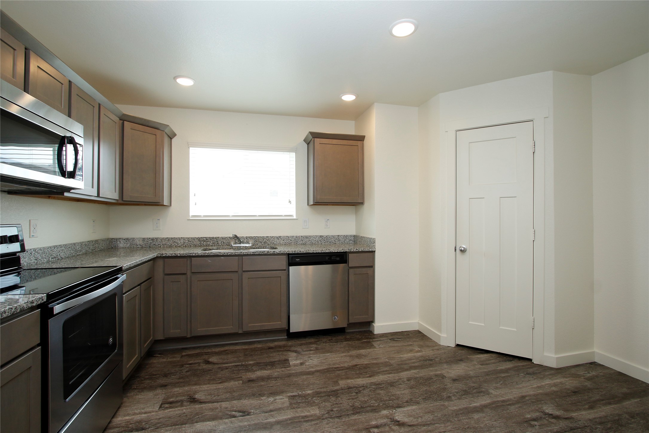 21155 Gosling Road 22a Property Photo 11