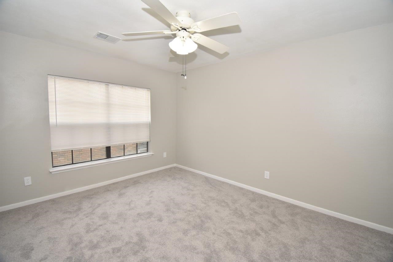 9007 Woodleigh Property Photo 11