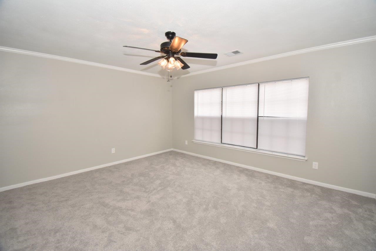 9007 Woodleigh Property Photo 12