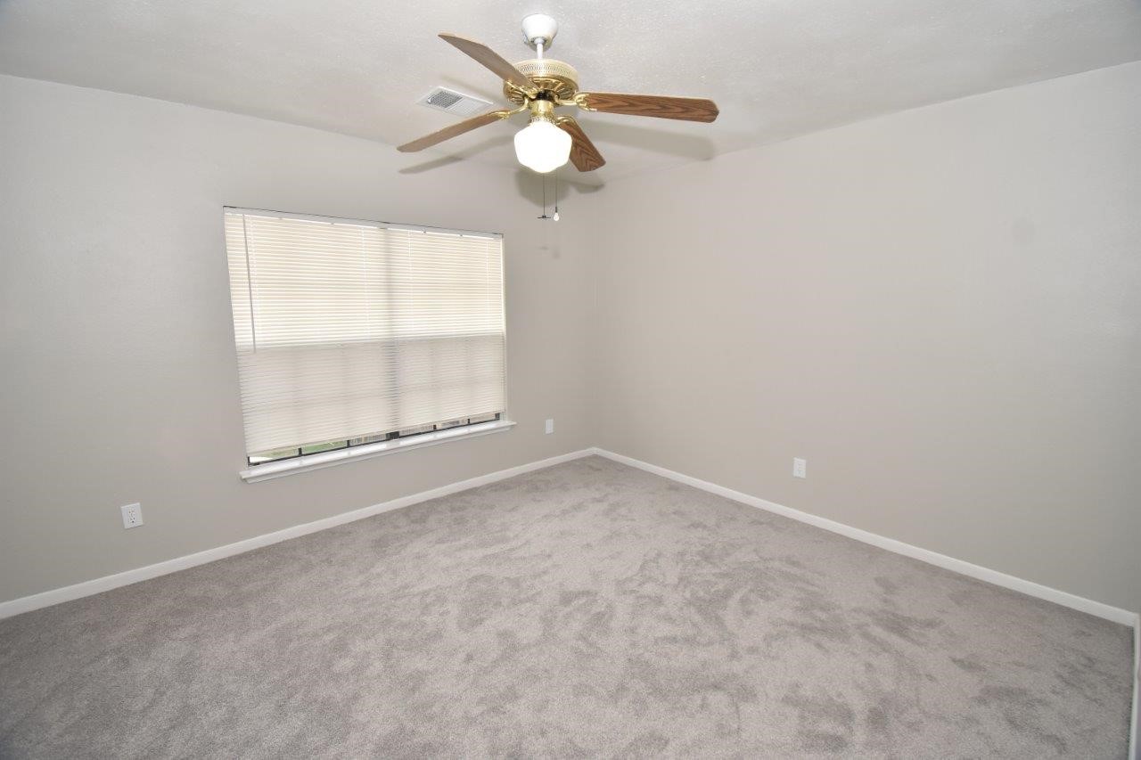 9007 Woodleigh Property Photo 14