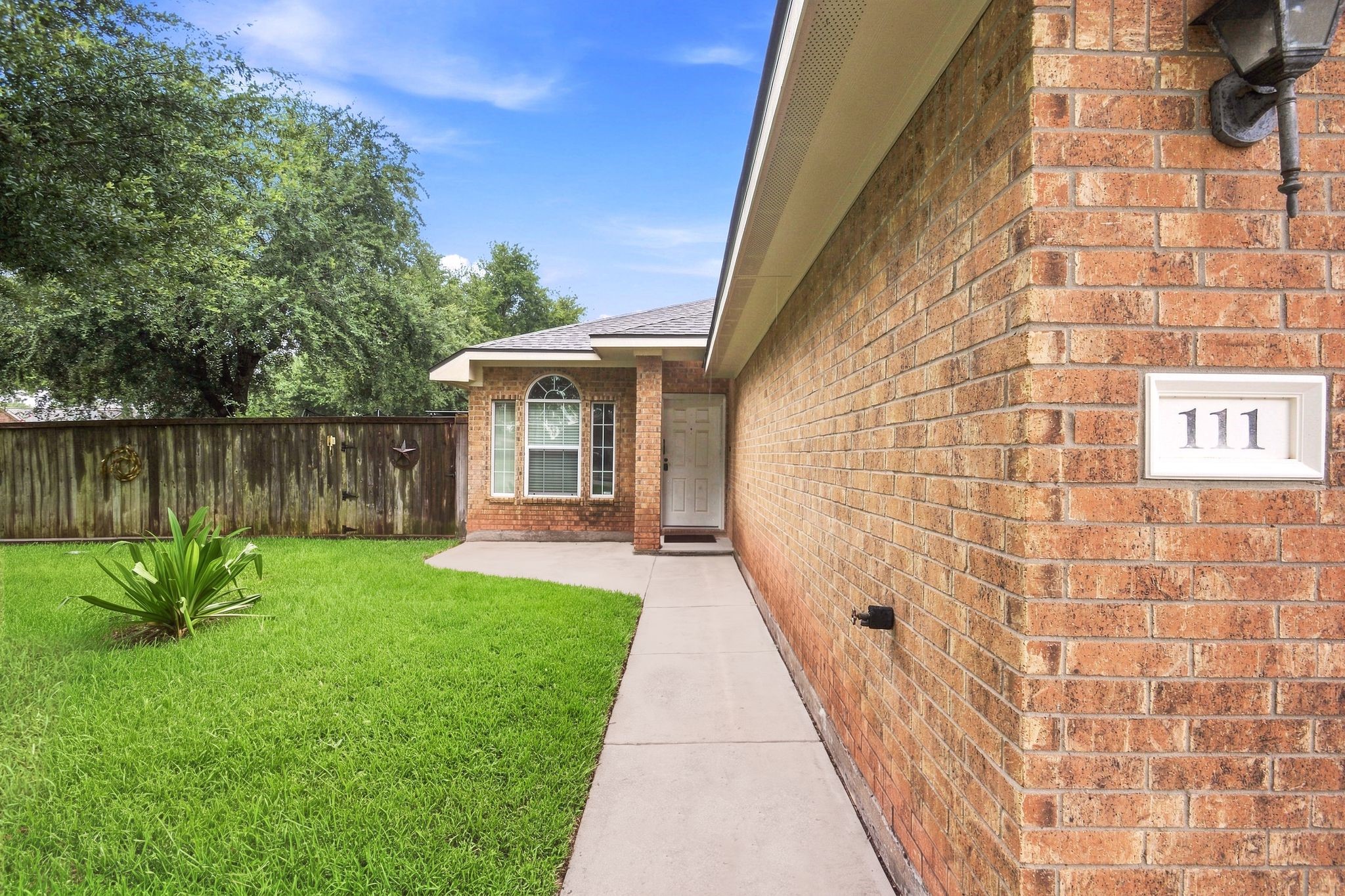111 Thunder Basin Drive Property Photo 6