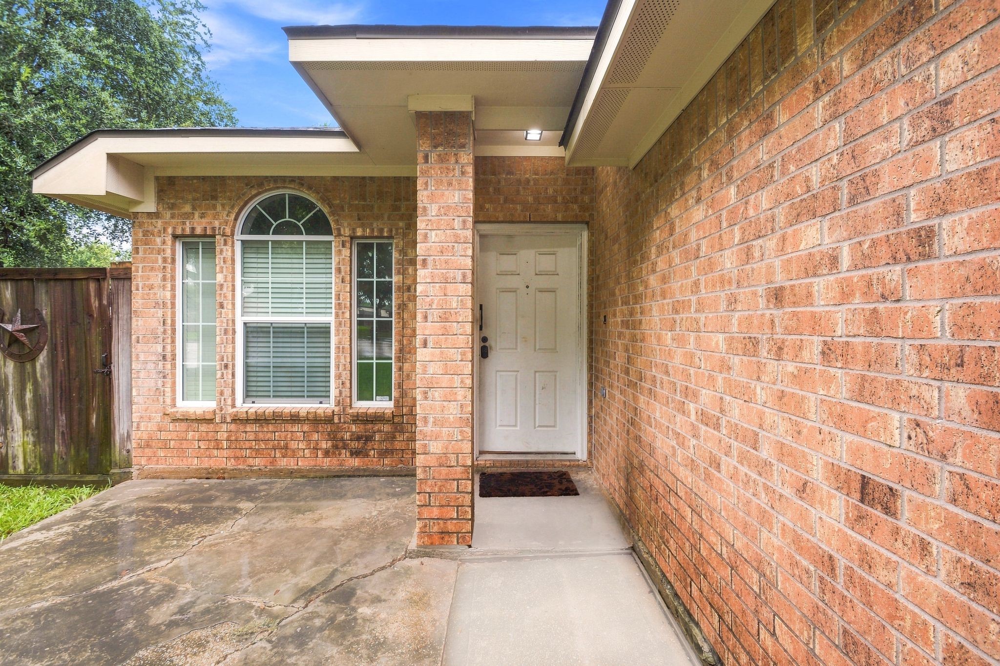 111 Thunder Basin Drive Property Photo 7