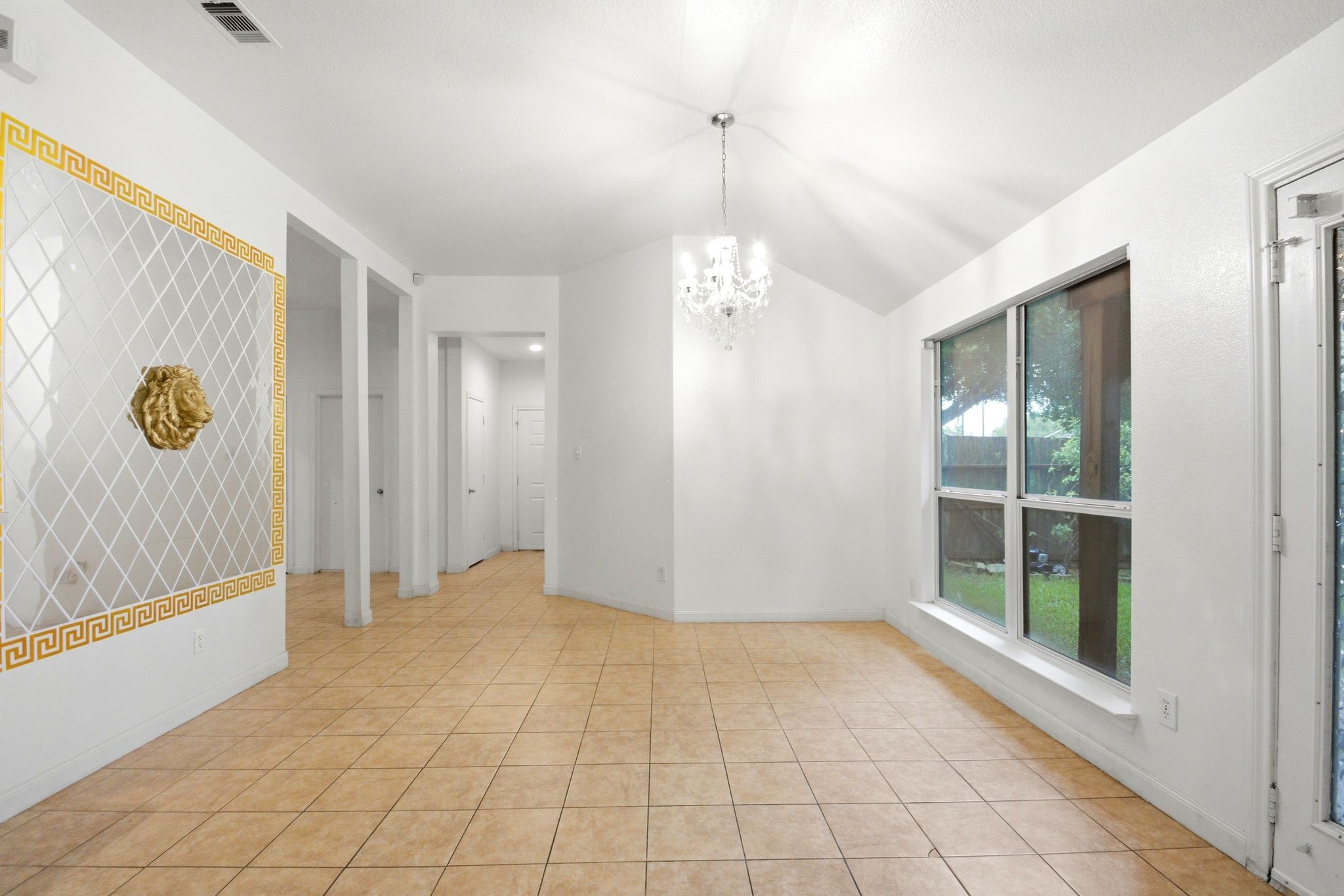 111 Thunder Basin Drive Property Photo 13