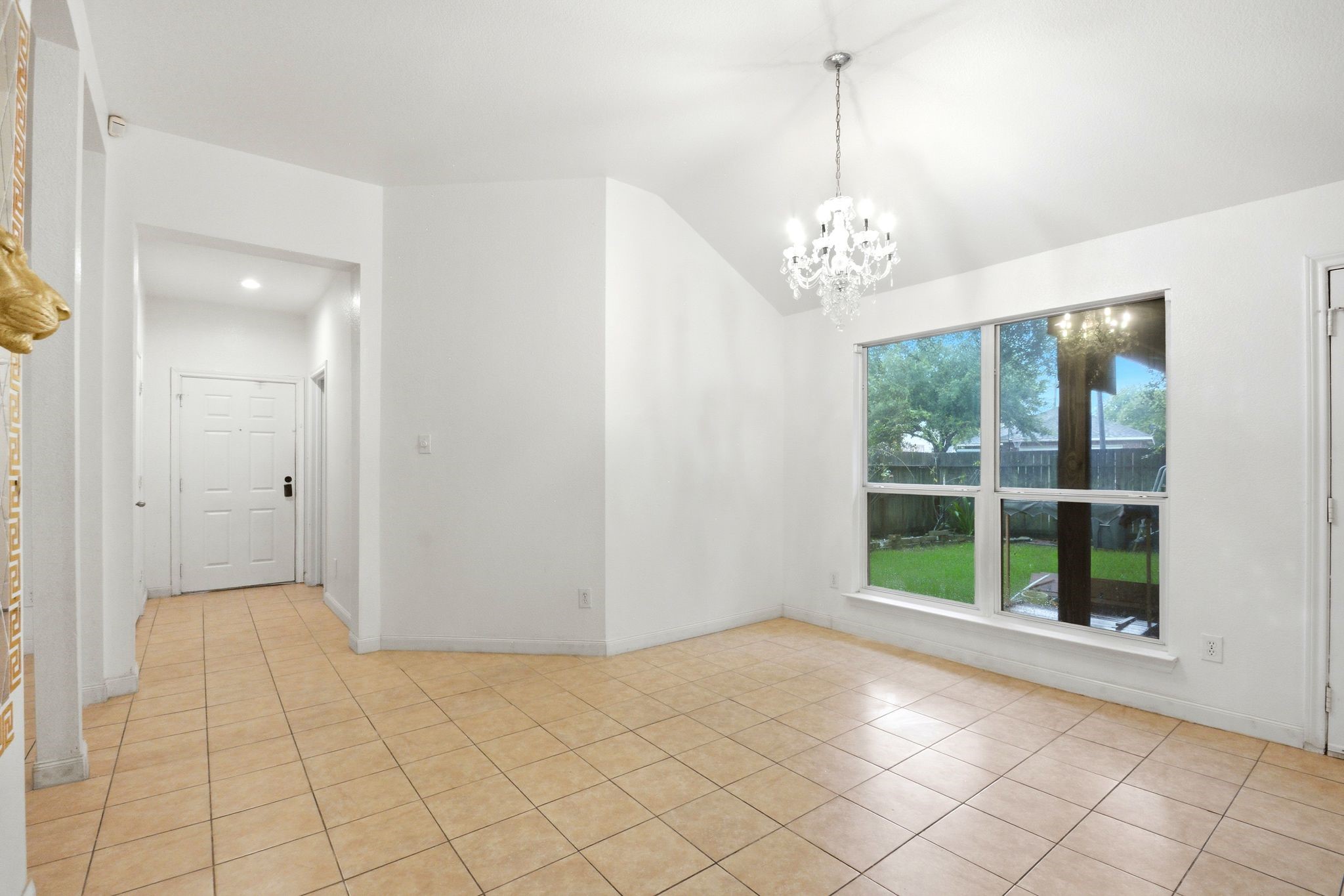 111 Thunder Basin Drive Property Photo 14