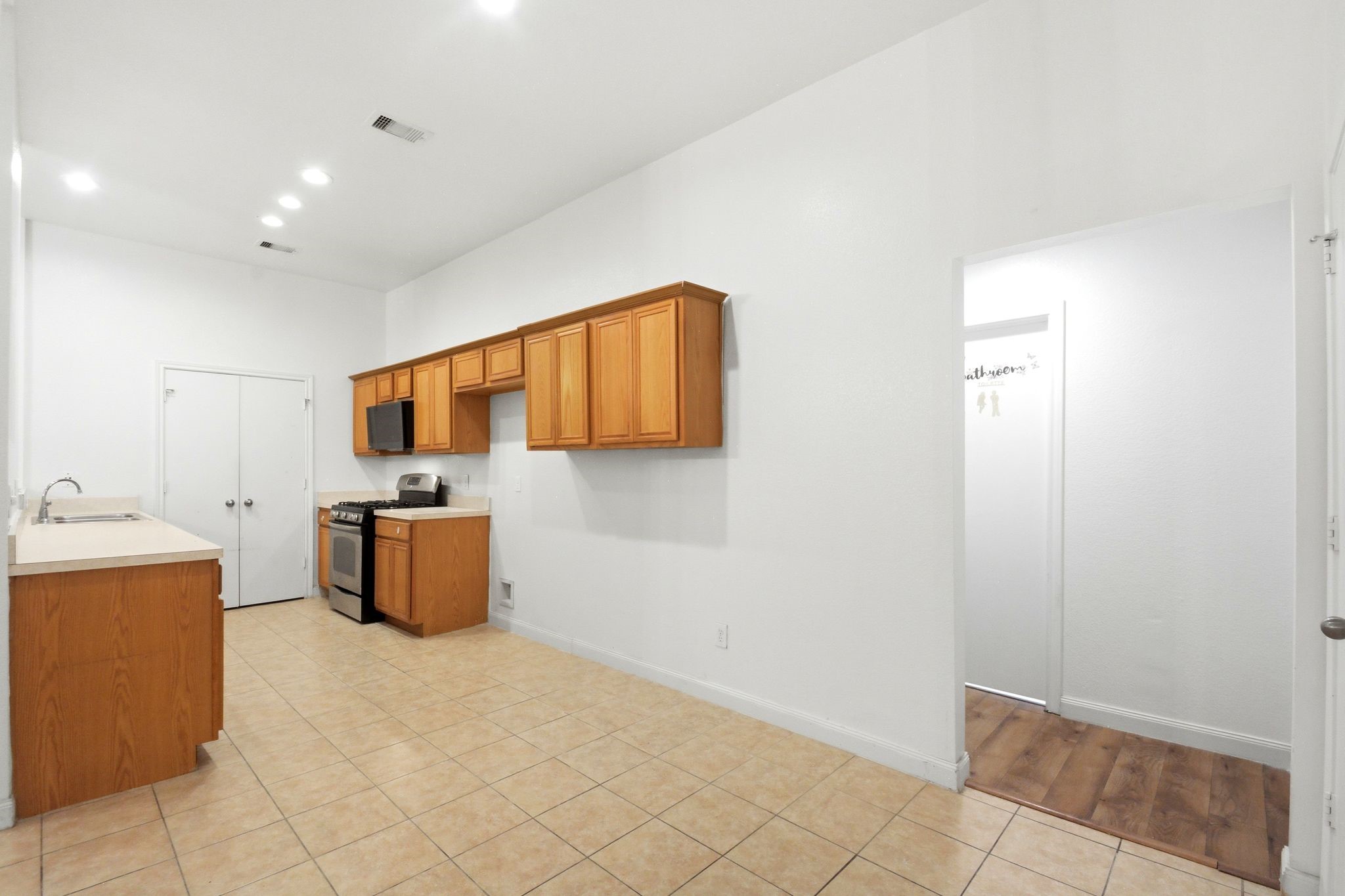 111 Thunder Basin Drive Property Photo 15