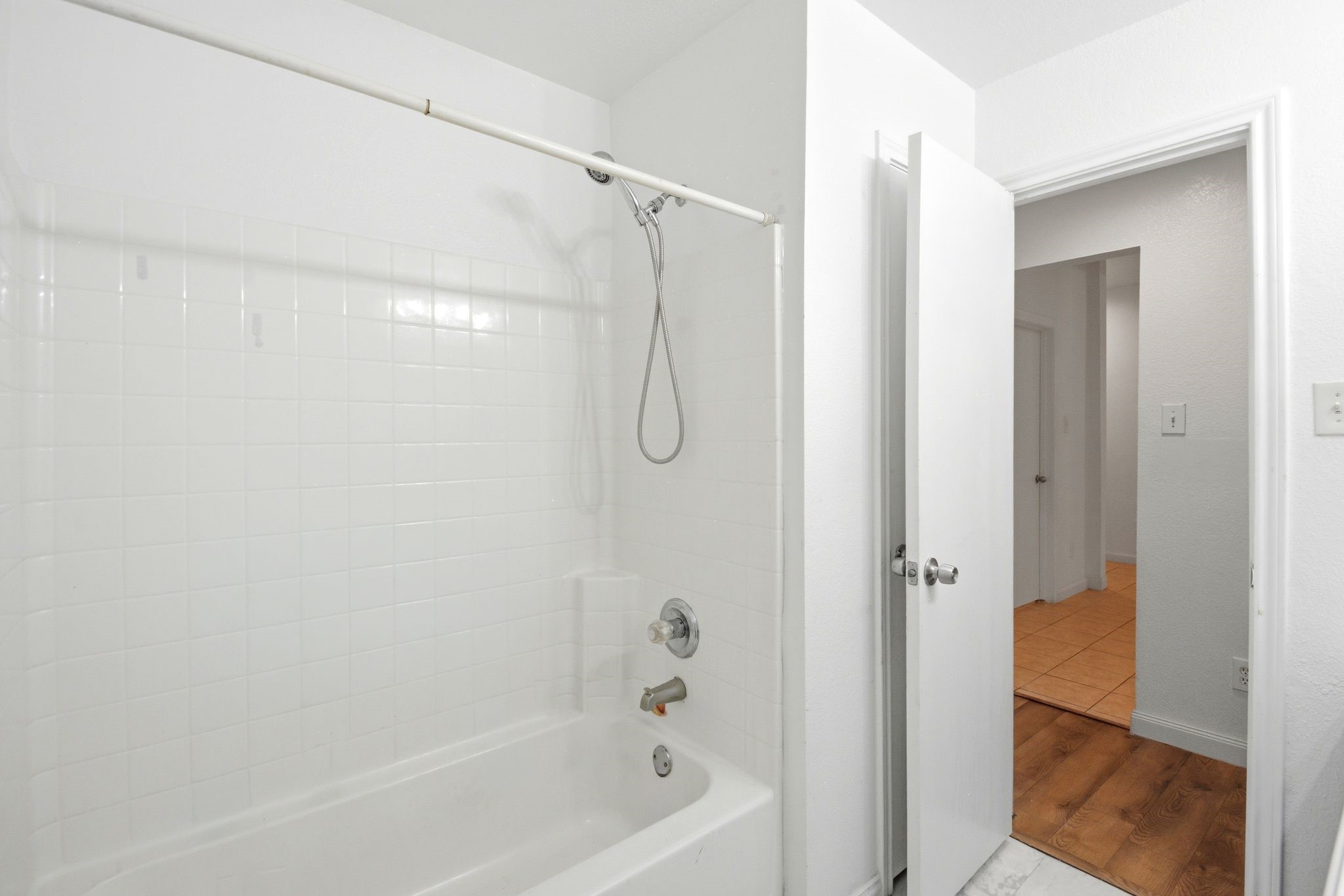 111 Thunder Basin Drive Property Photo 36
