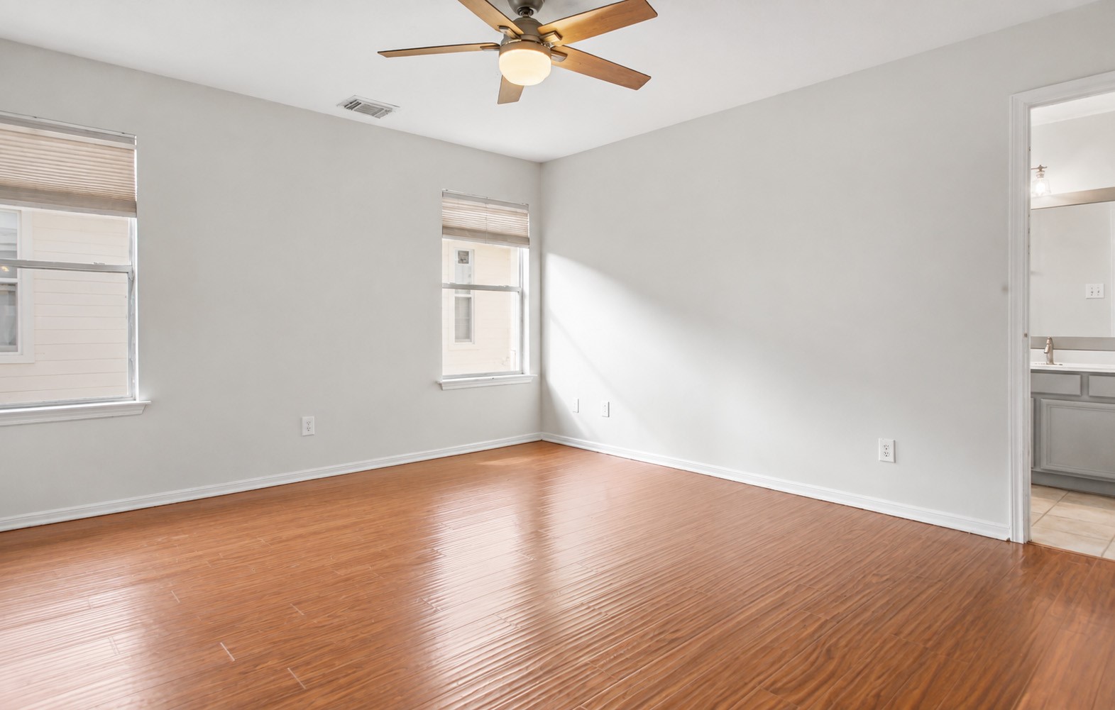 6 Thicket Grove Place Property Photo 23