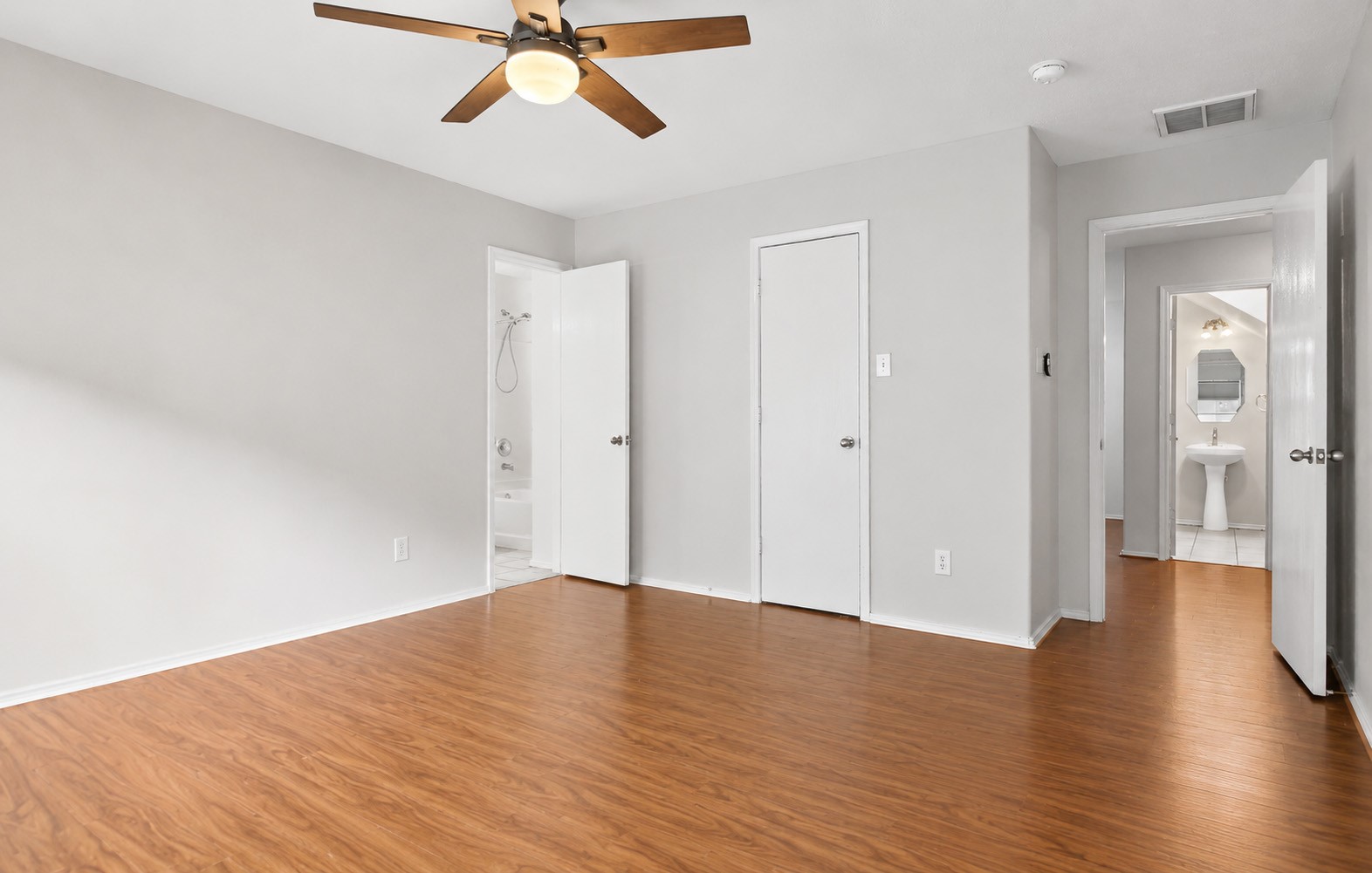 6 Thicket Grove Place Property Photo 24