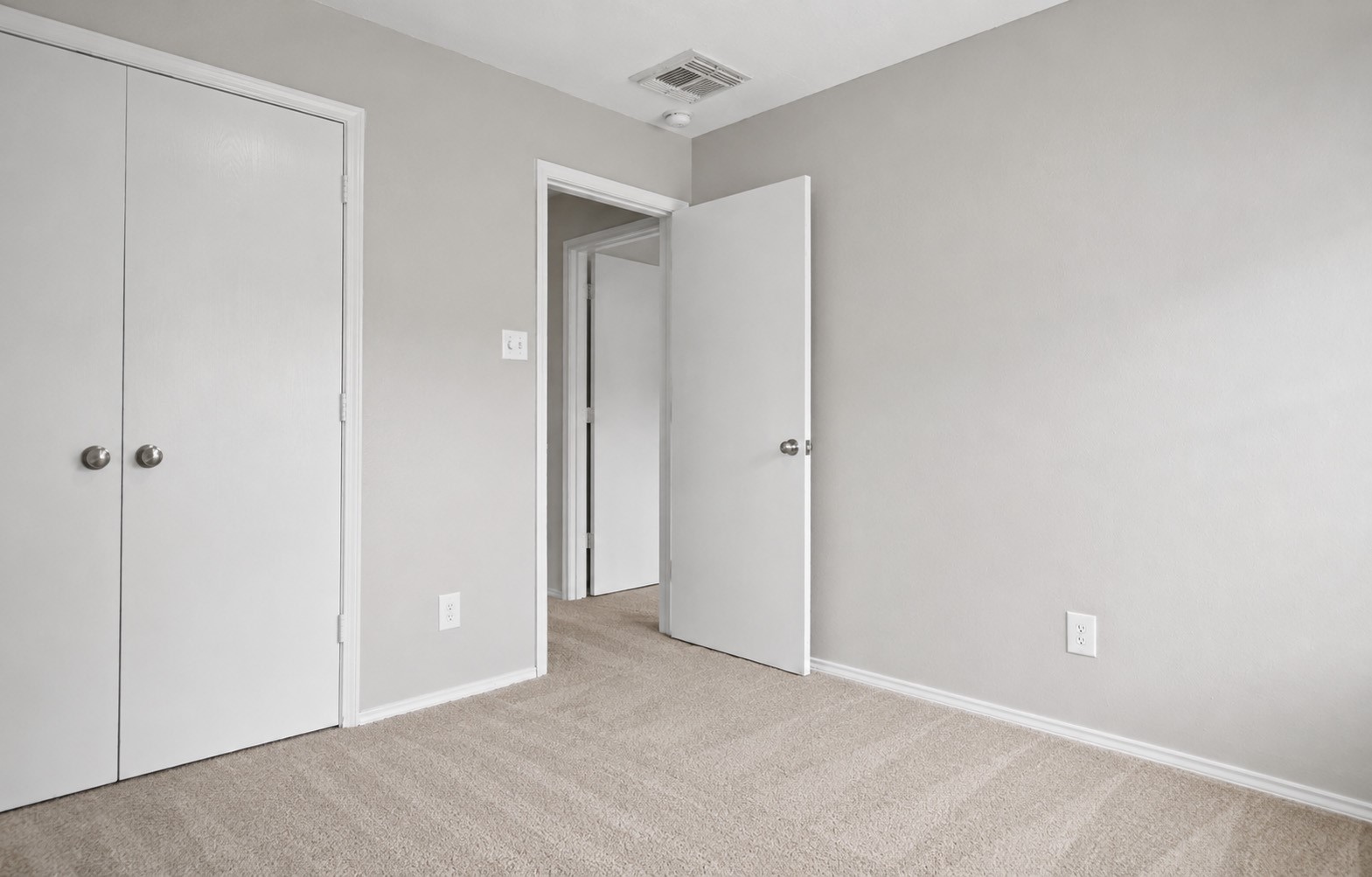 6 Thicket Grove Place Property Photo 37
