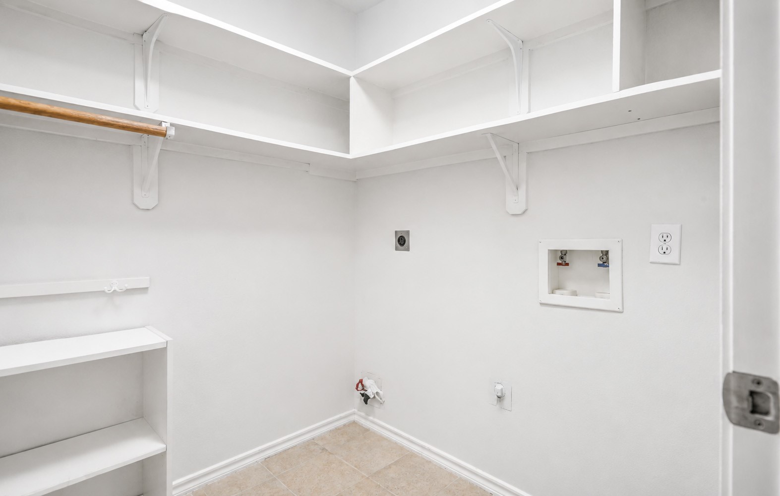 6 Thicket Grove Place Property Photo 44