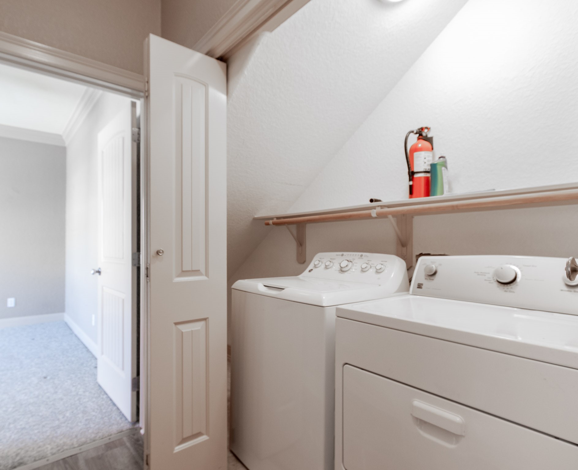 391 Ling Street Property Photo 30