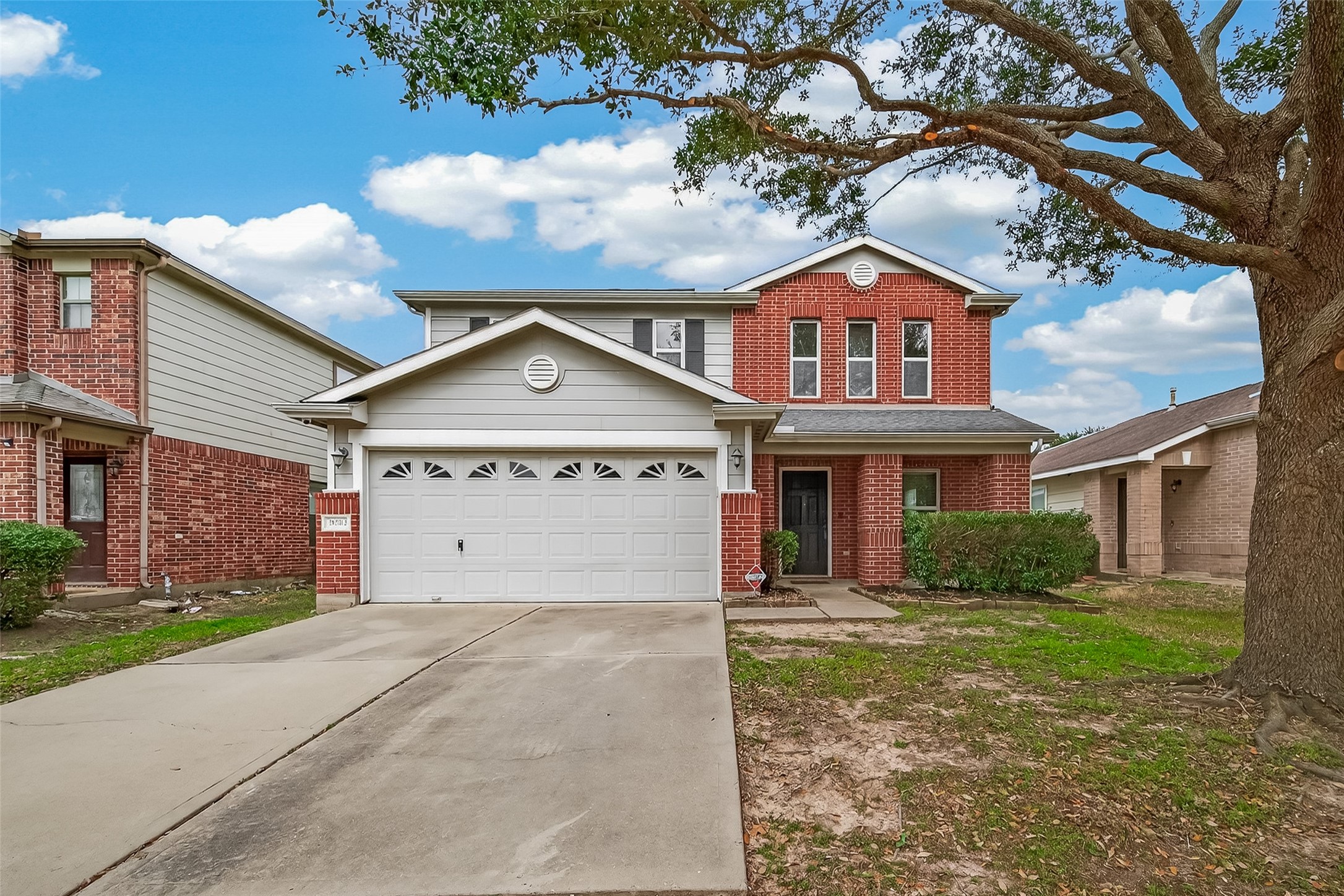 18302 Walden Gate Ln Property Photo 3