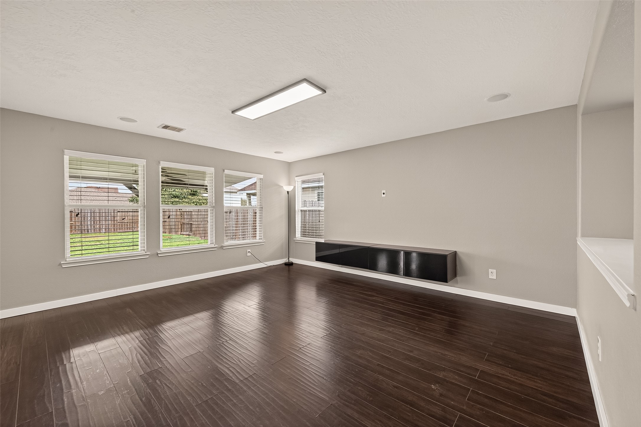 18302 Walden Gate Ln Property Photo 11